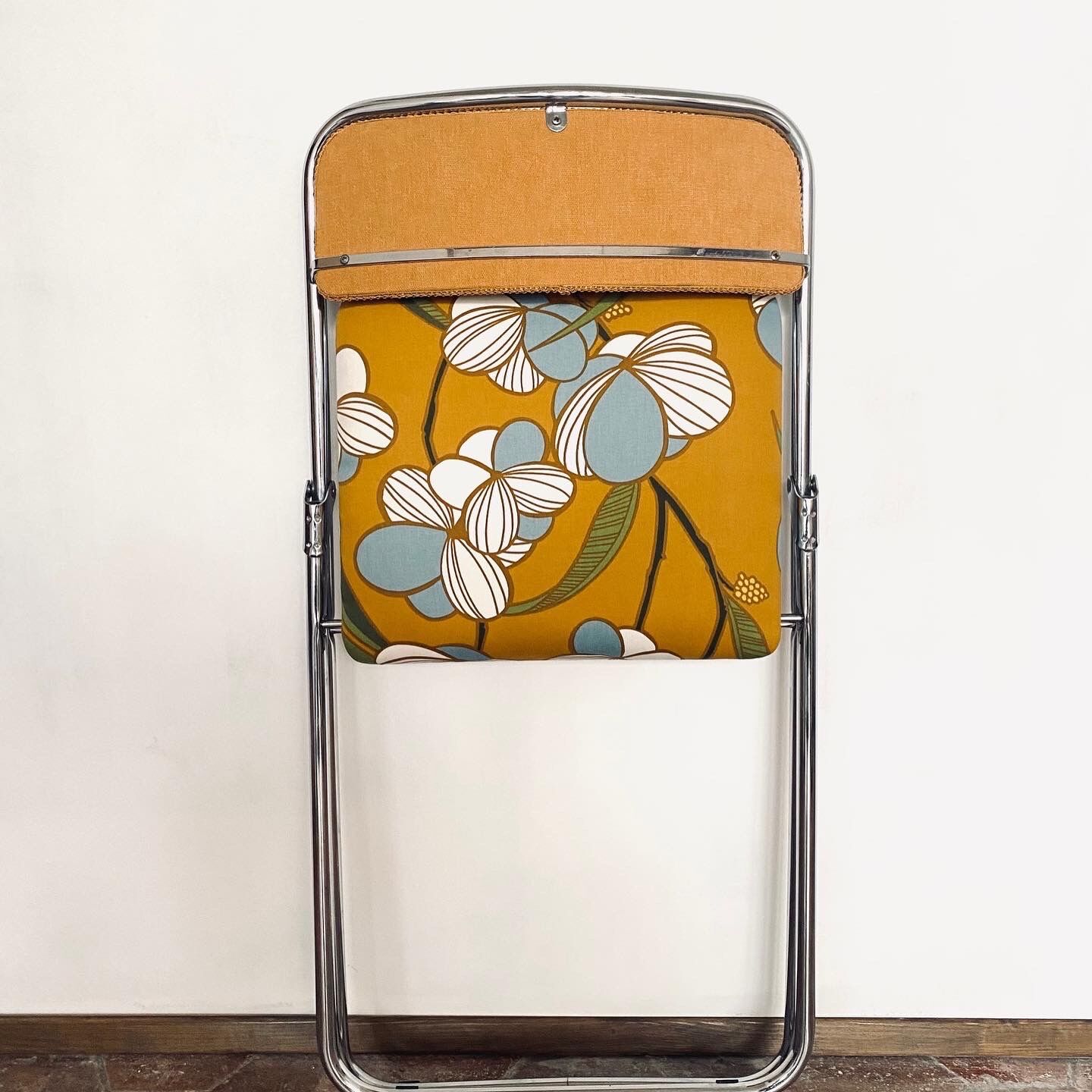 Vintage folding chair - upcycling - Iphigenie Yellow