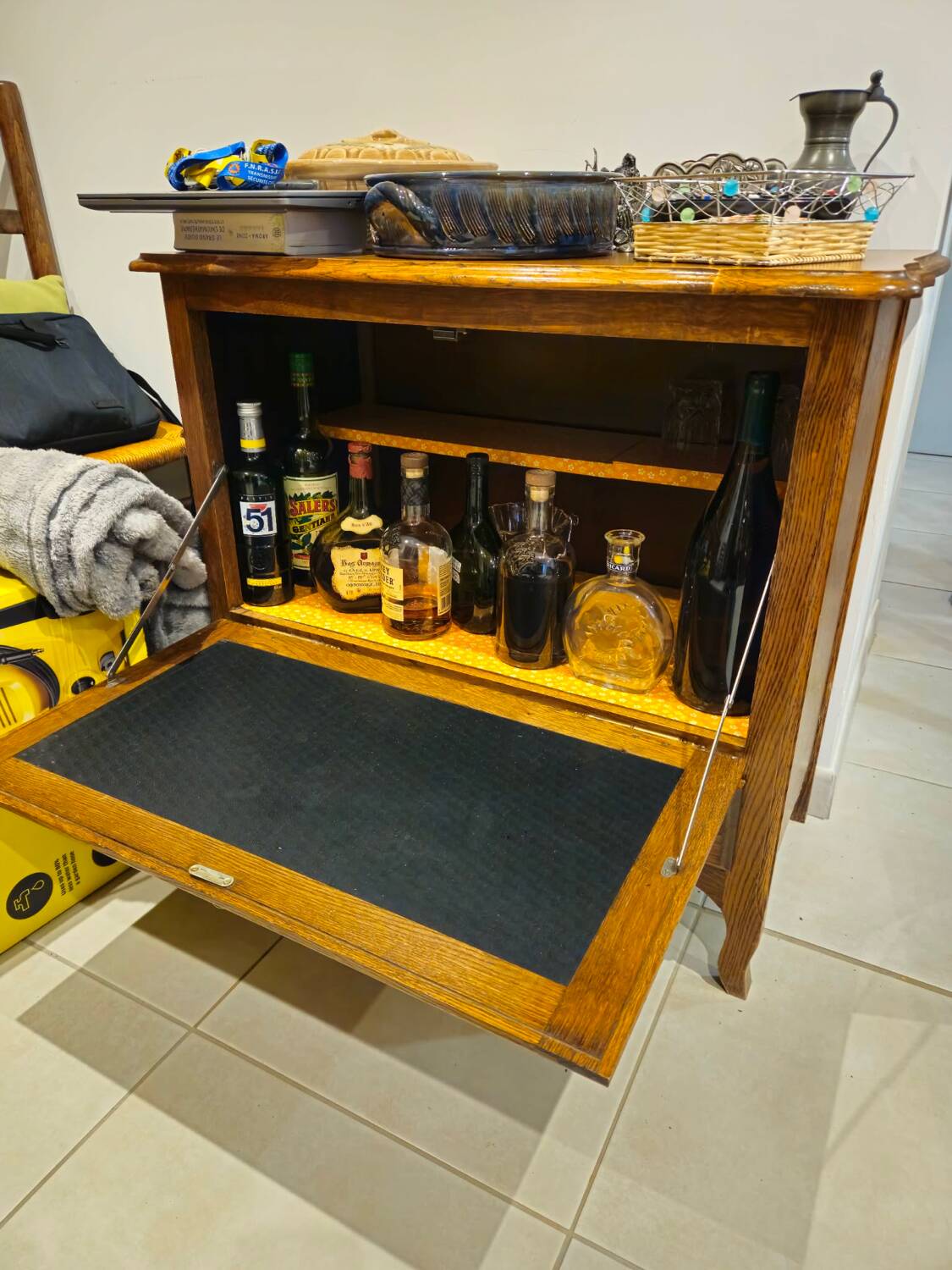 Solid oak bar