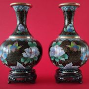 Pair of vintage cloisonné enamel vases from the 20th century H19 cm