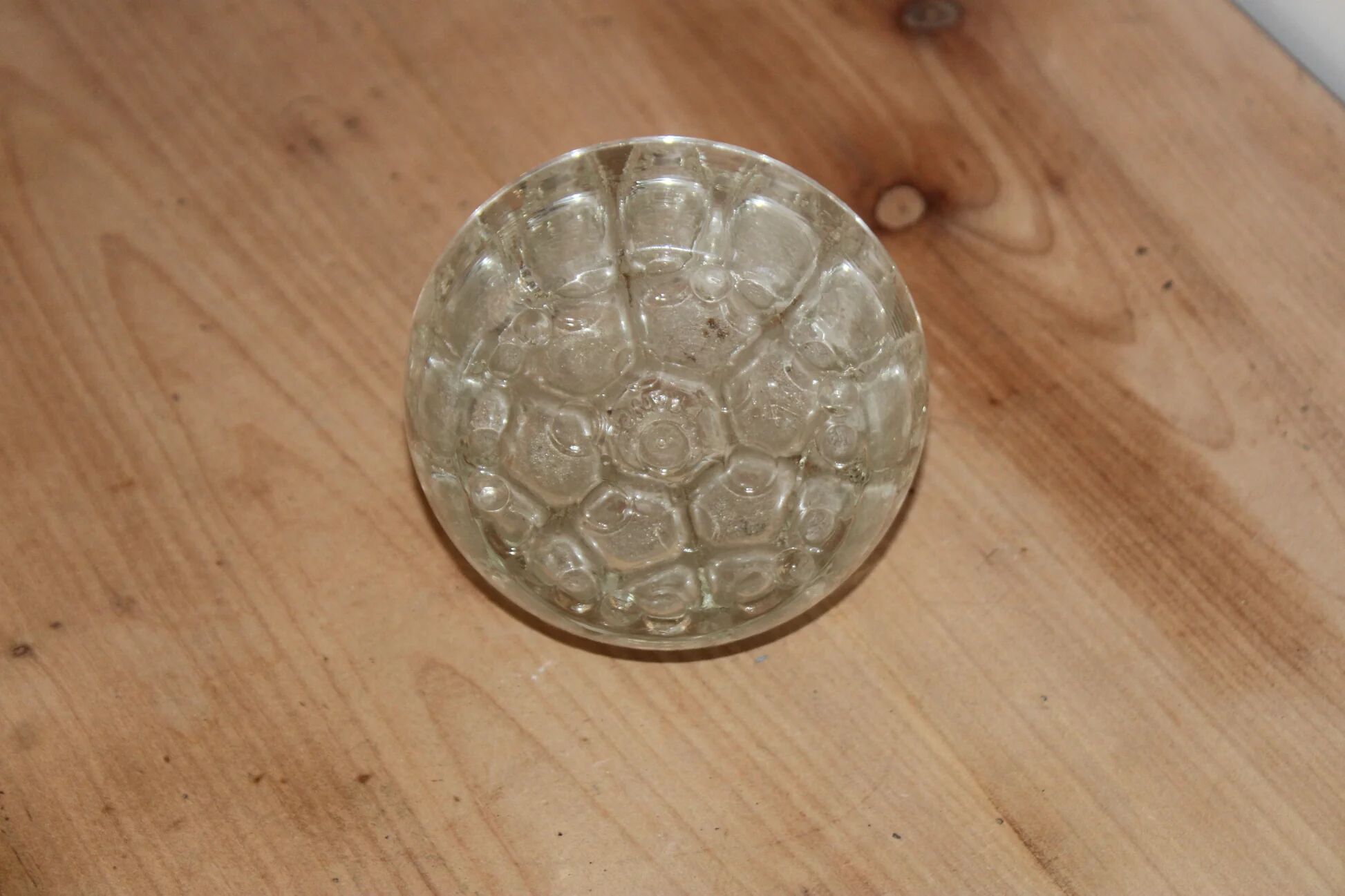 Vintage clear moulded glass flower holder – Flower holder – Ø 10 cm