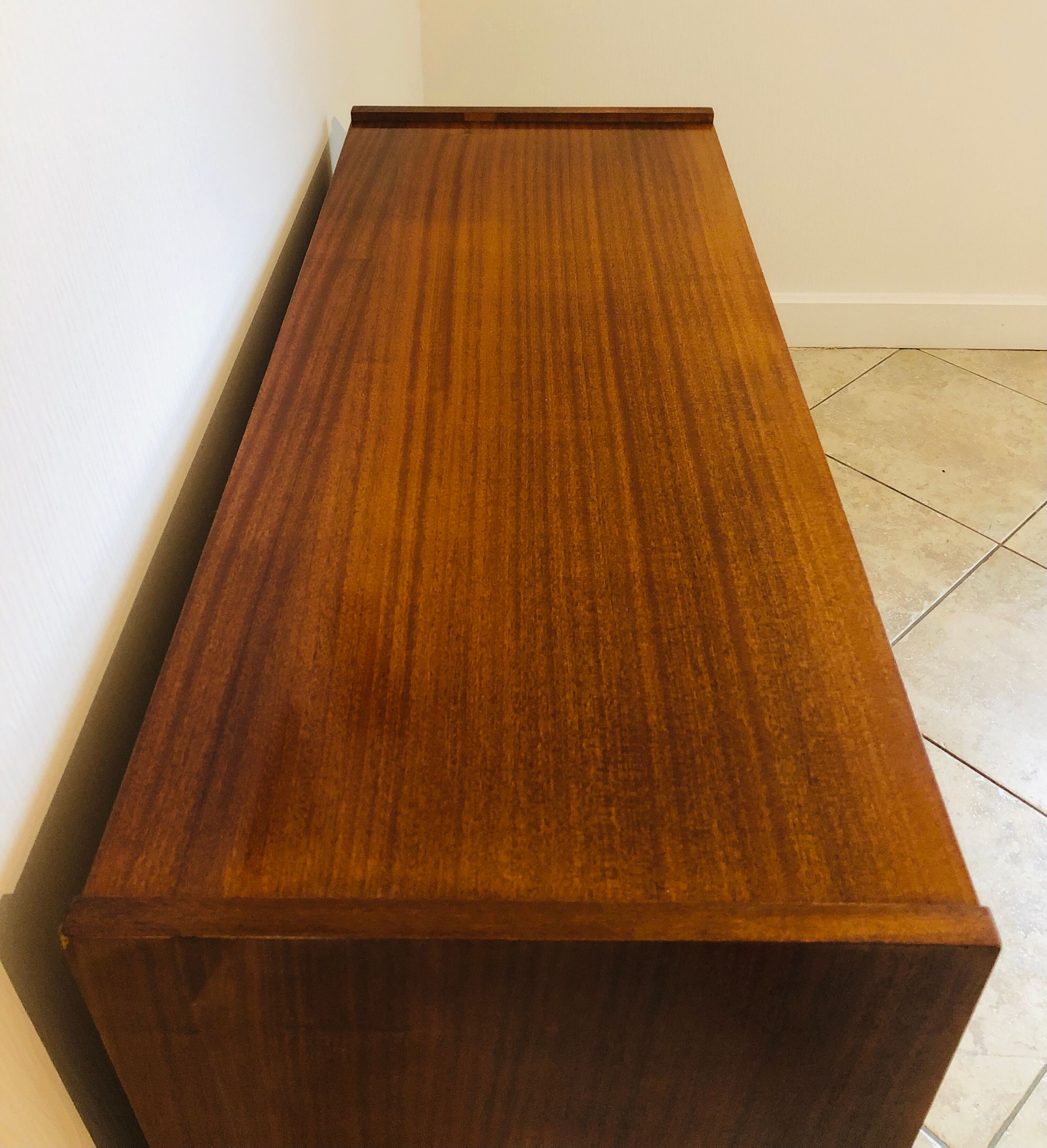 Vintage dresser, five drawers, one door, 60/70