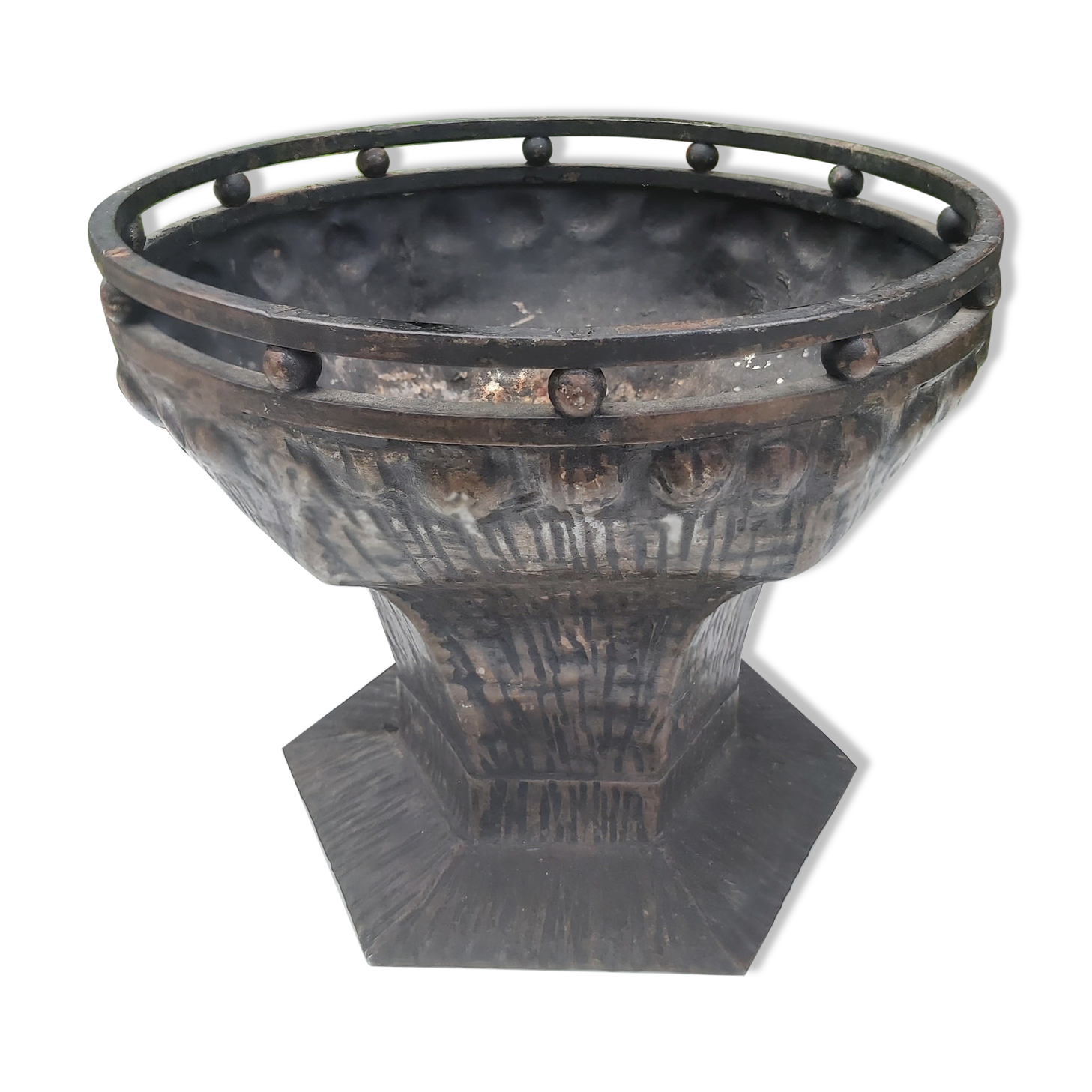 Art Deco garden cup