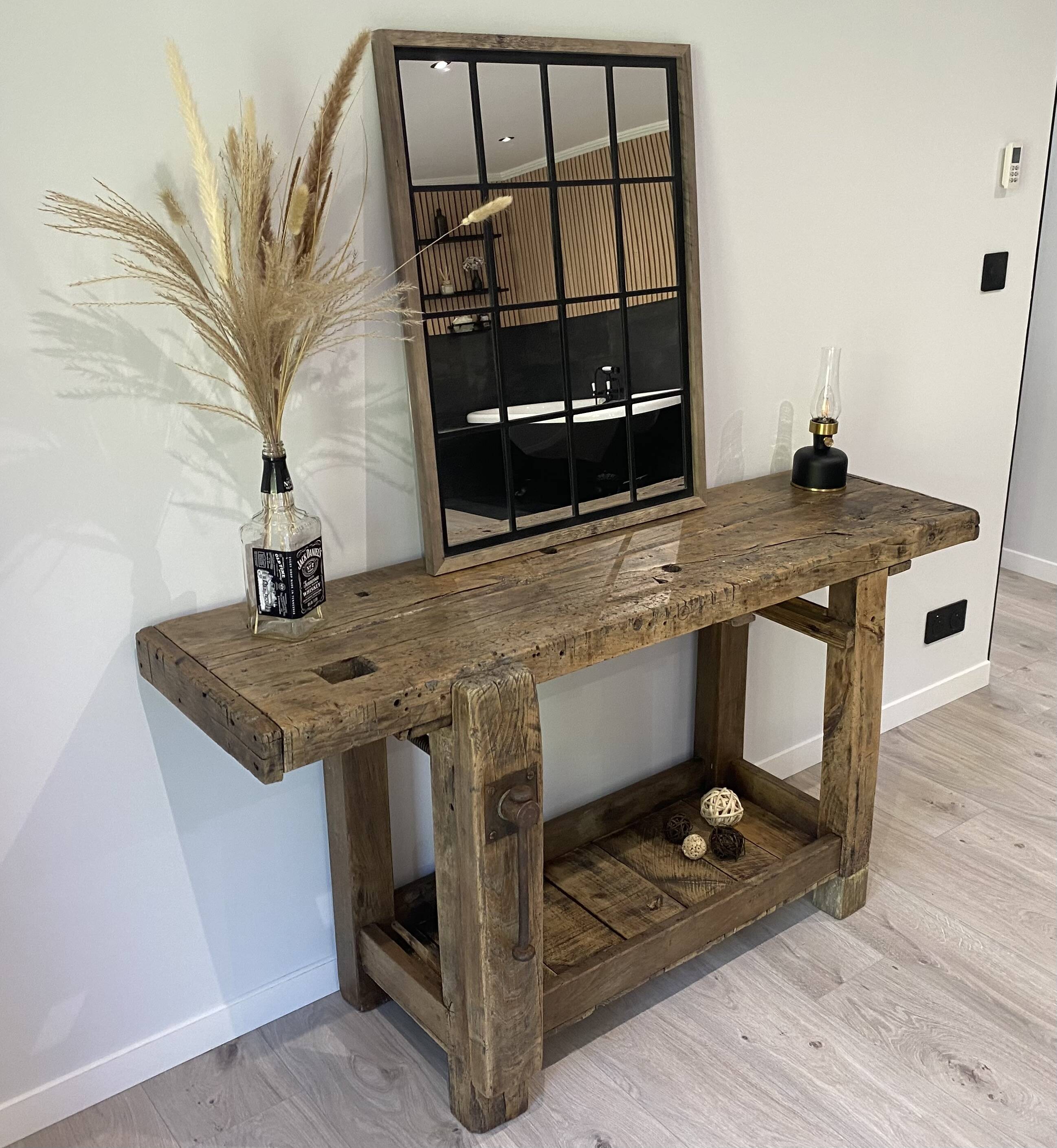 Établi en bois industriel vintage, meuble de métier
