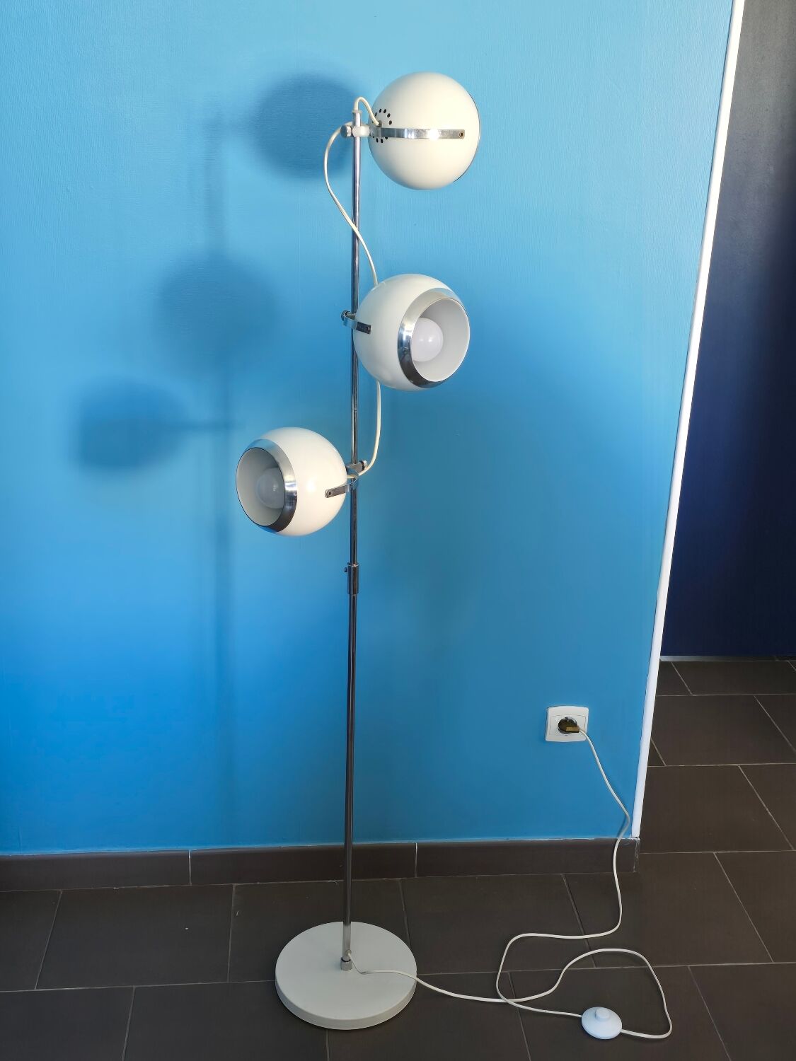 1970s eyeball floor lamp in the style of Gino Sarfatti