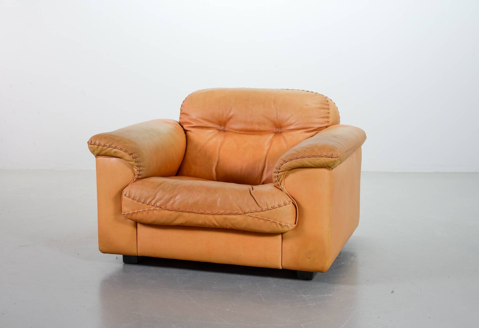 Striking De Sede DS101 Cognac Leather Lounge Chair DS17. Switzerland, 1970s