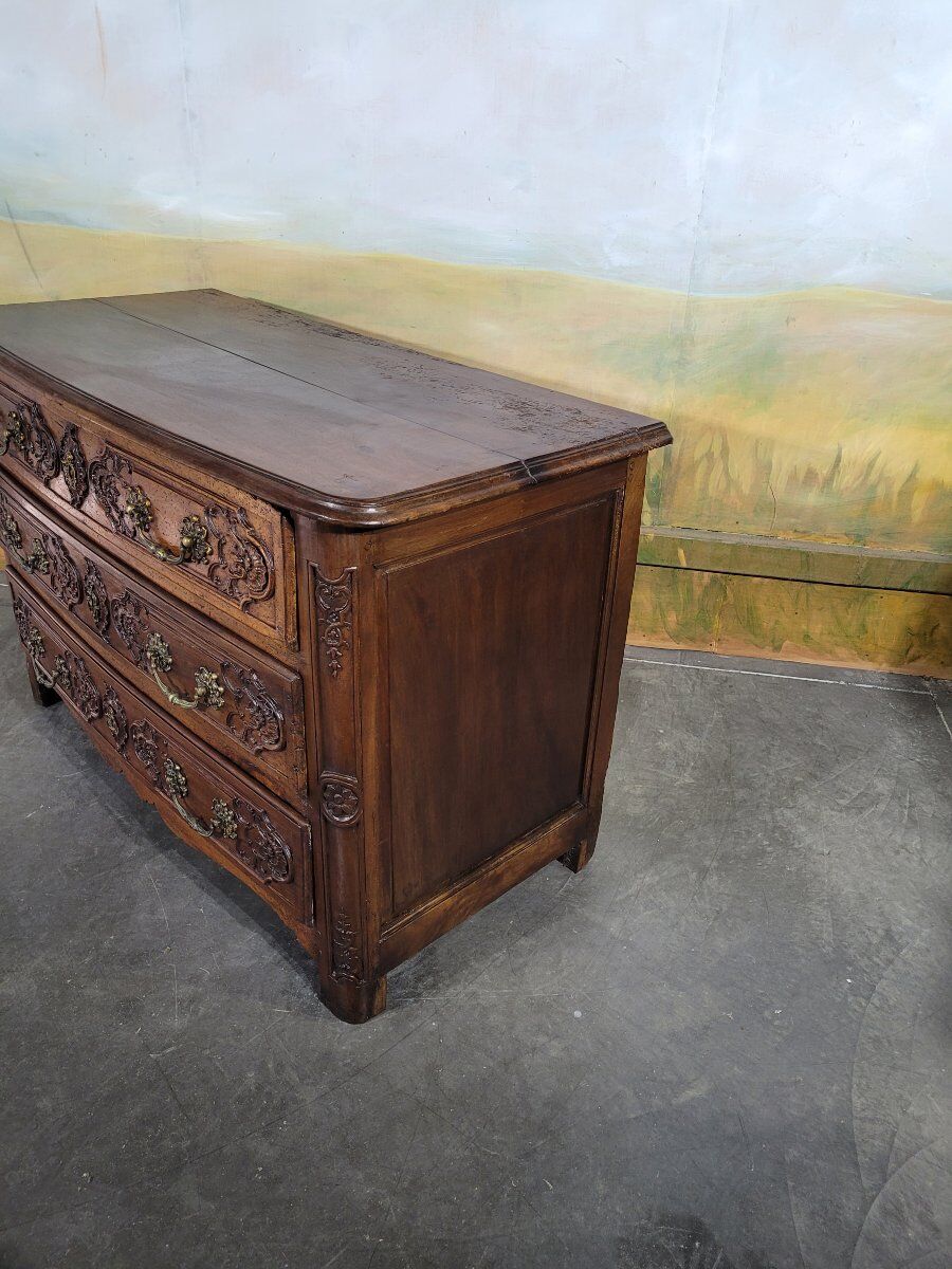 Louis XV walnut commode