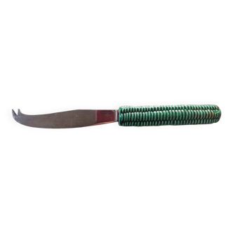Cheese knife