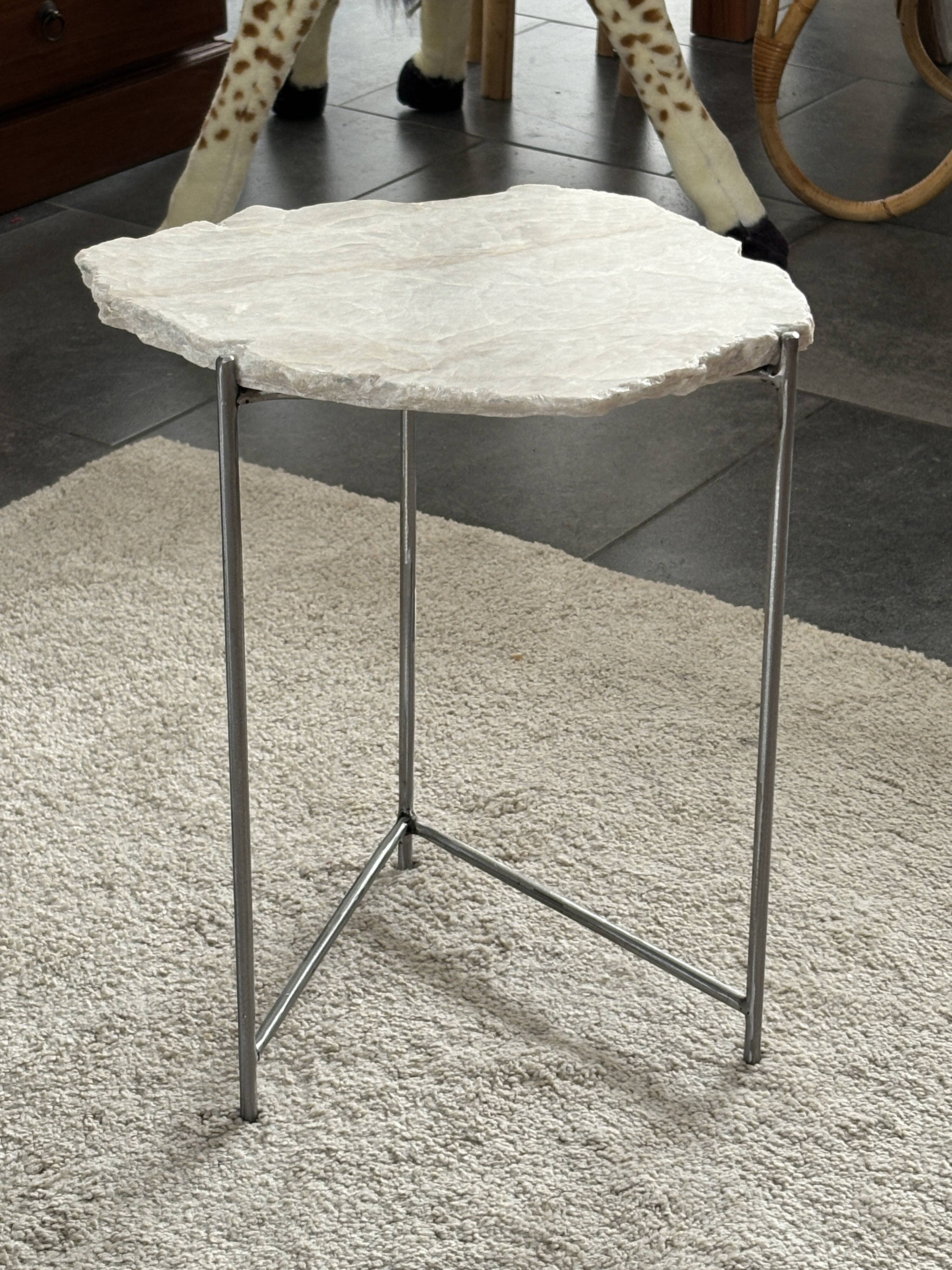 Table d’appoint / bout de canapé