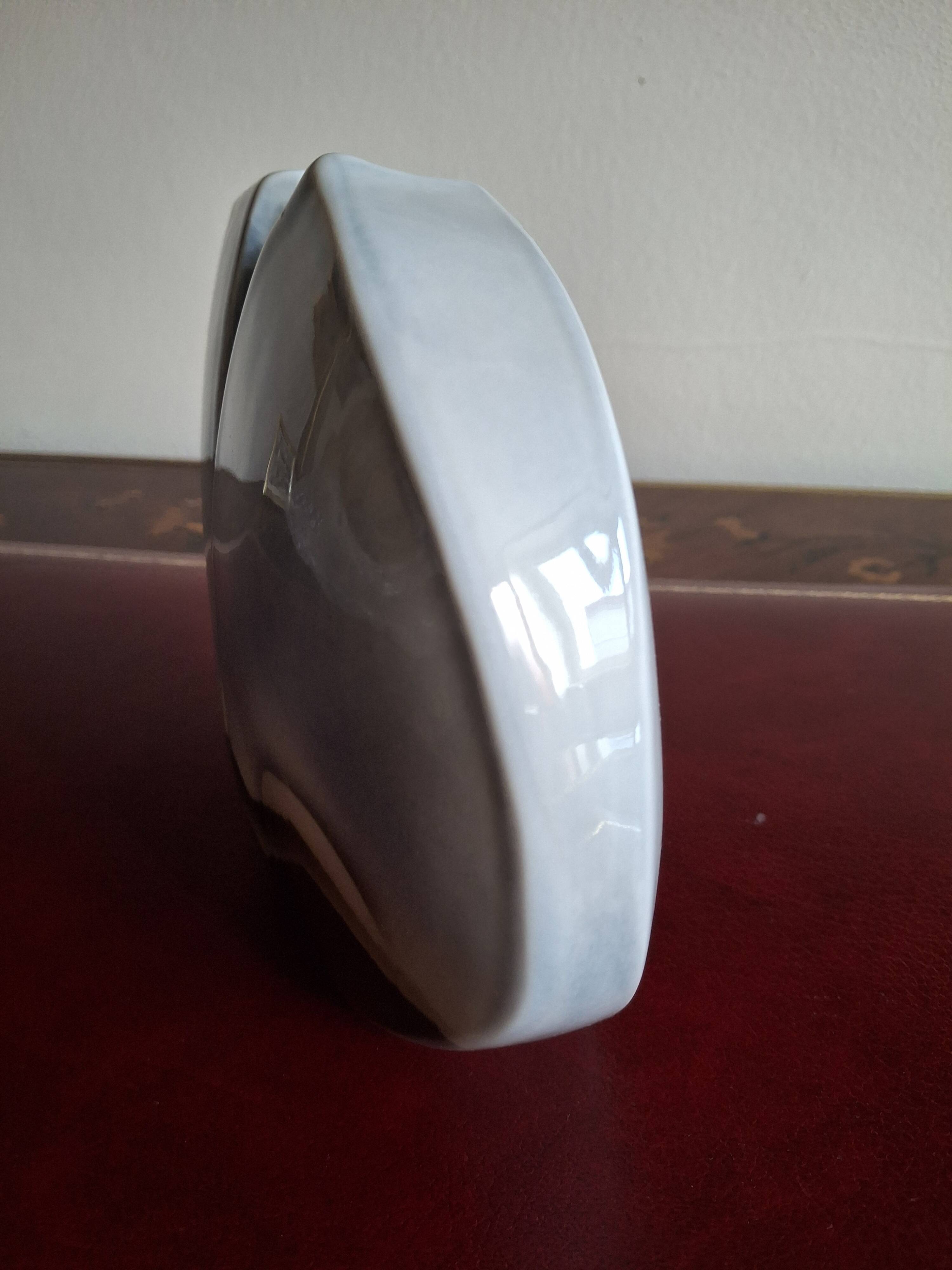 Virebent porcelain vase