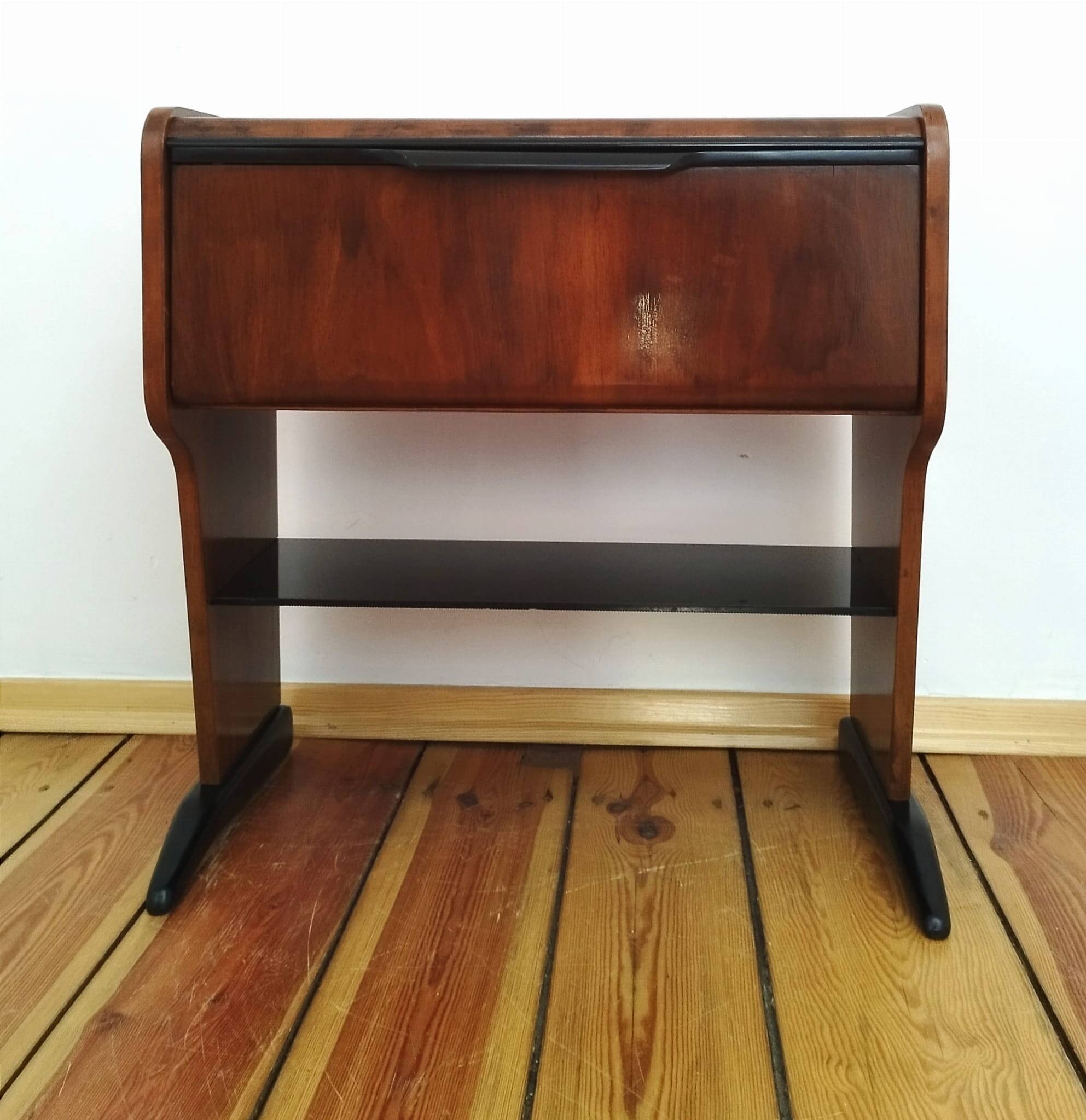 Jindrich Halabala TV cabinet, Czechoslovakia, 1940s