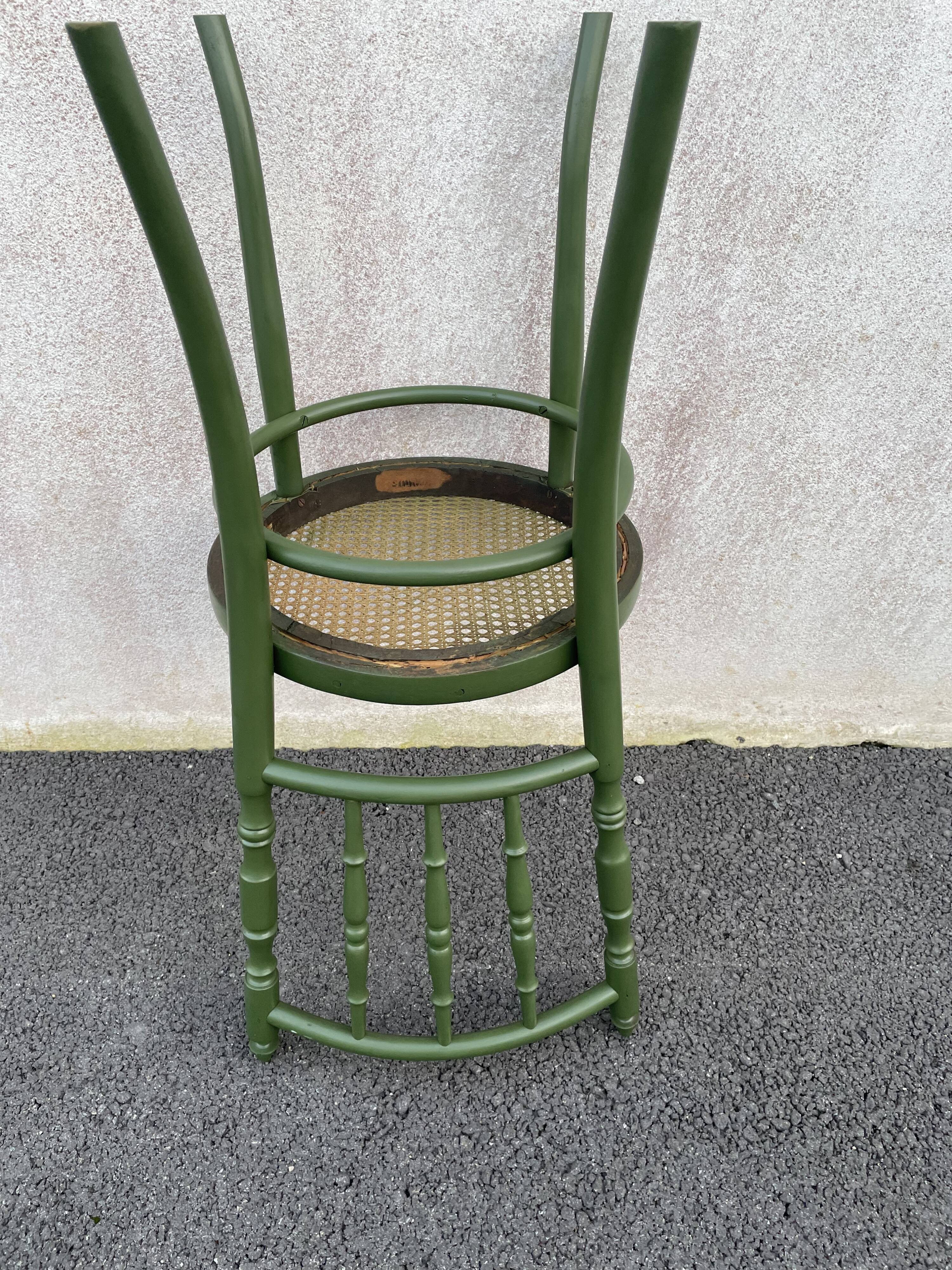 Mundus label canned chair