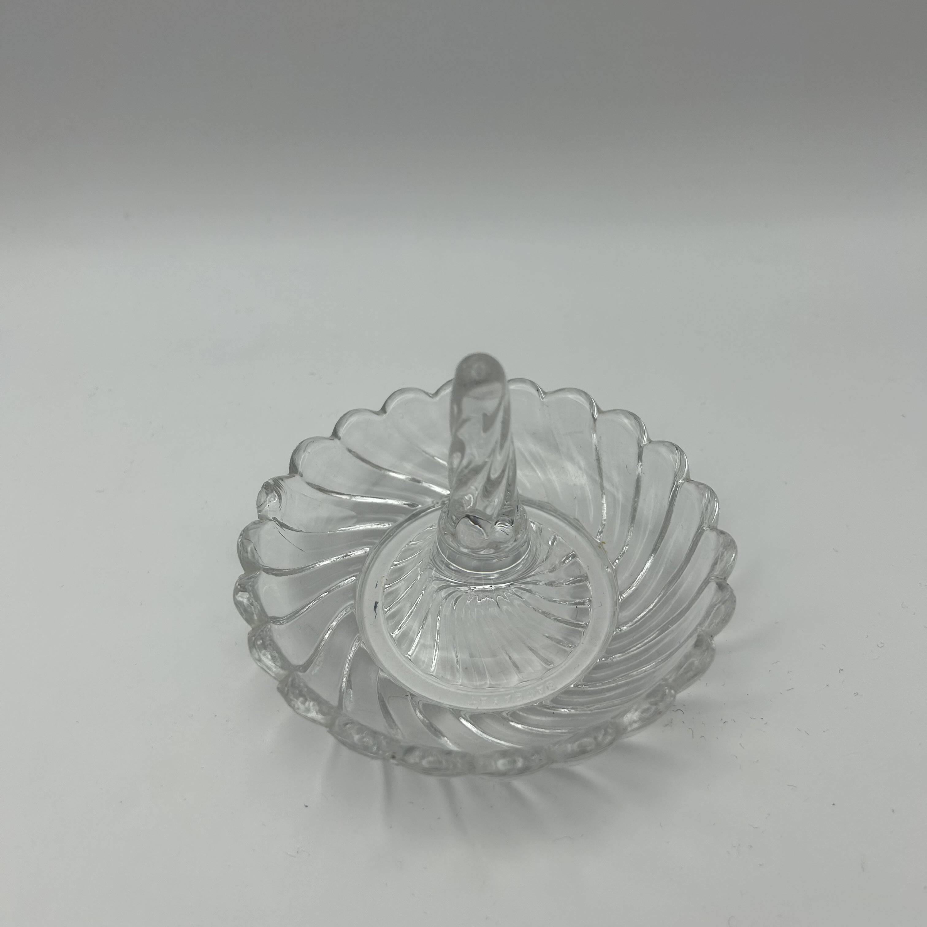 Baccarat crystal bamboo model ring tidy signed