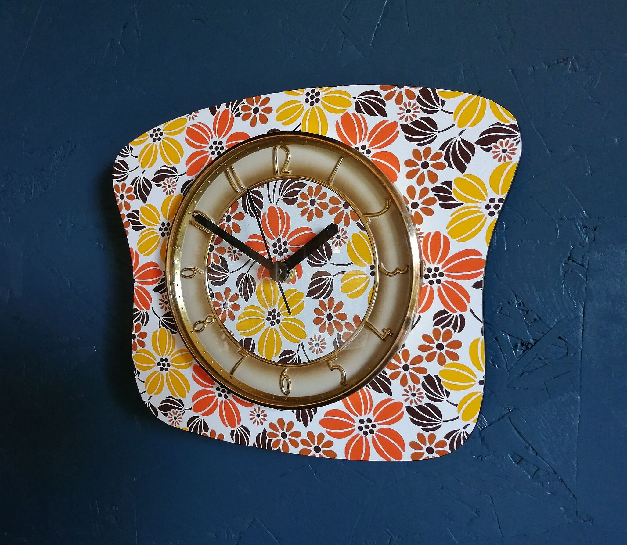 Vintage clock silent wall pendulum "Flowers"