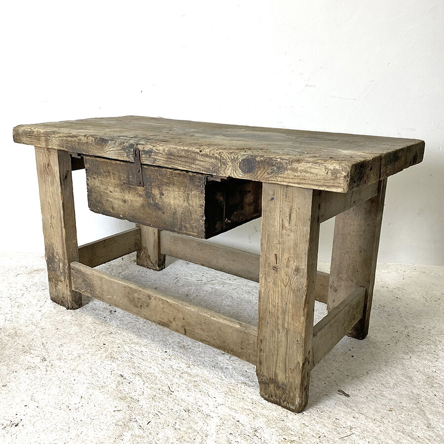 Established old solid oak brut