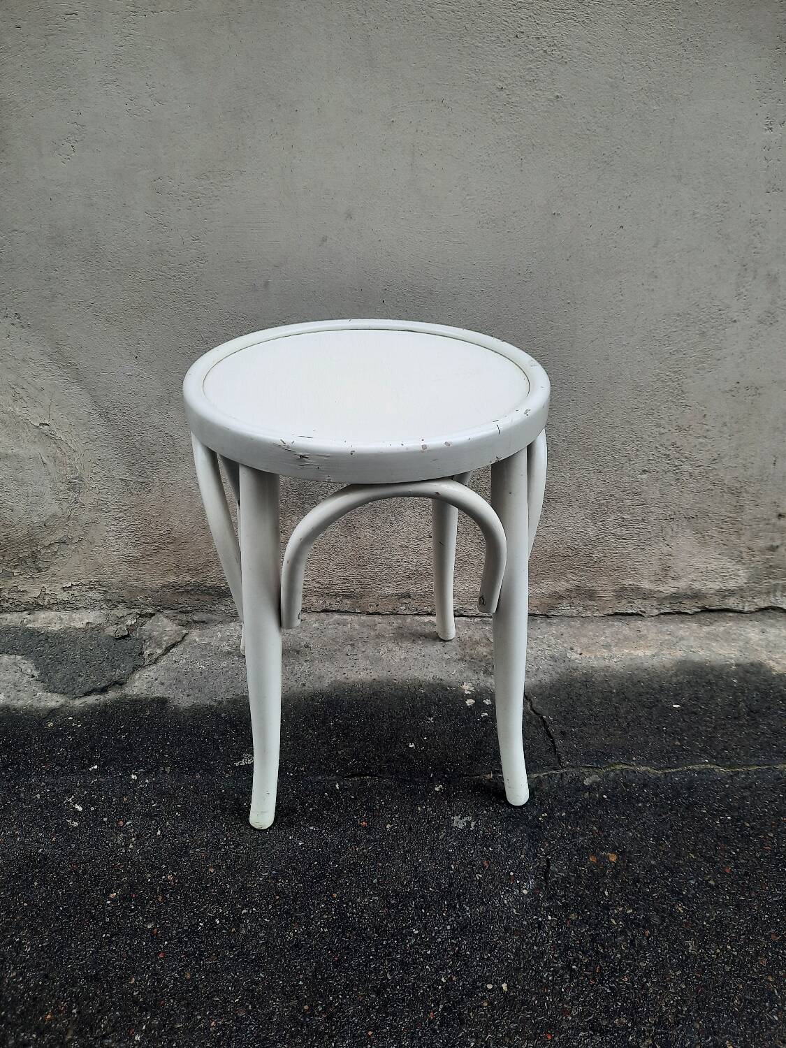 Bistro stool