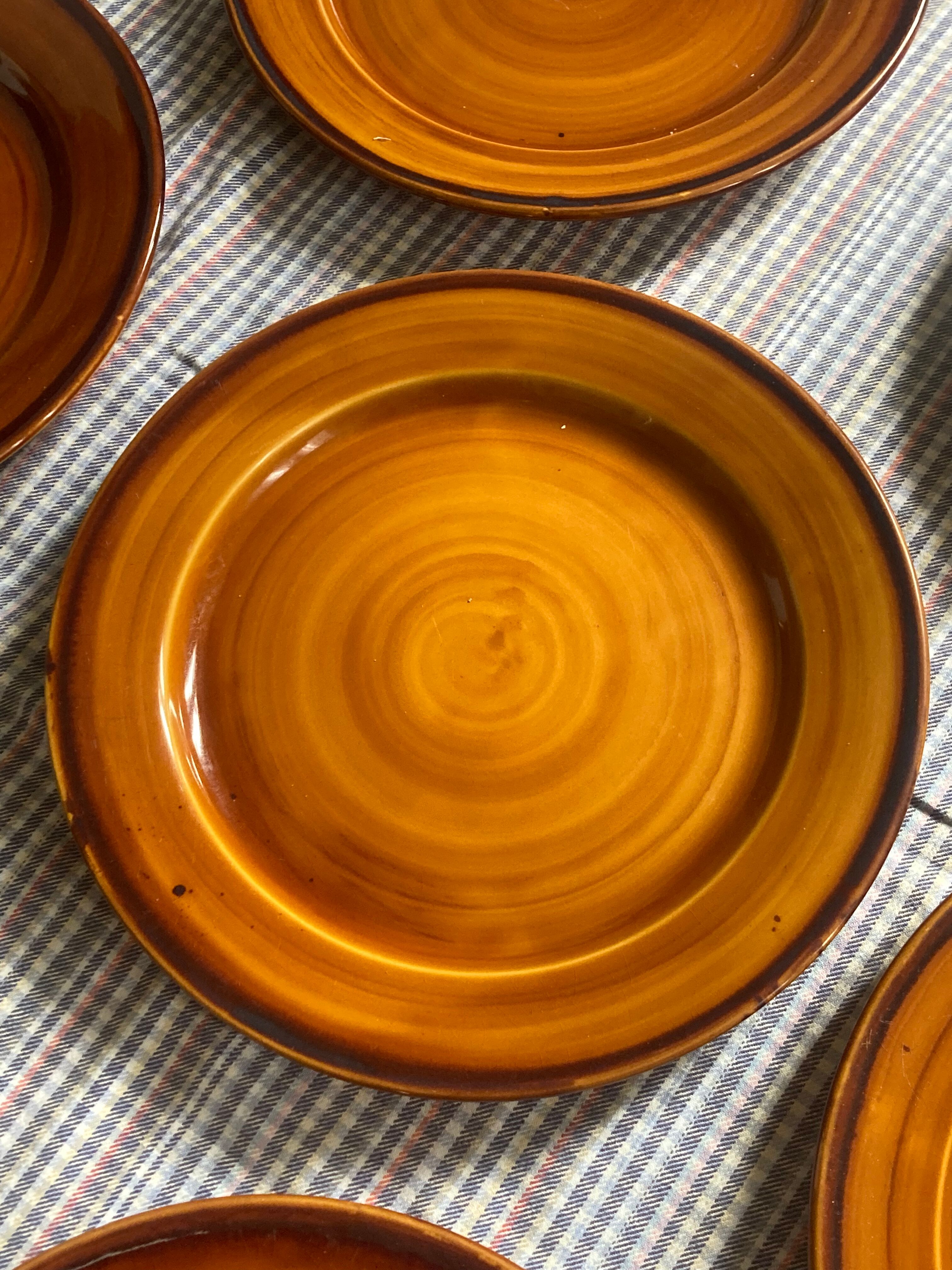 7 flat plates in earthenware Saint Clément vintage brown
