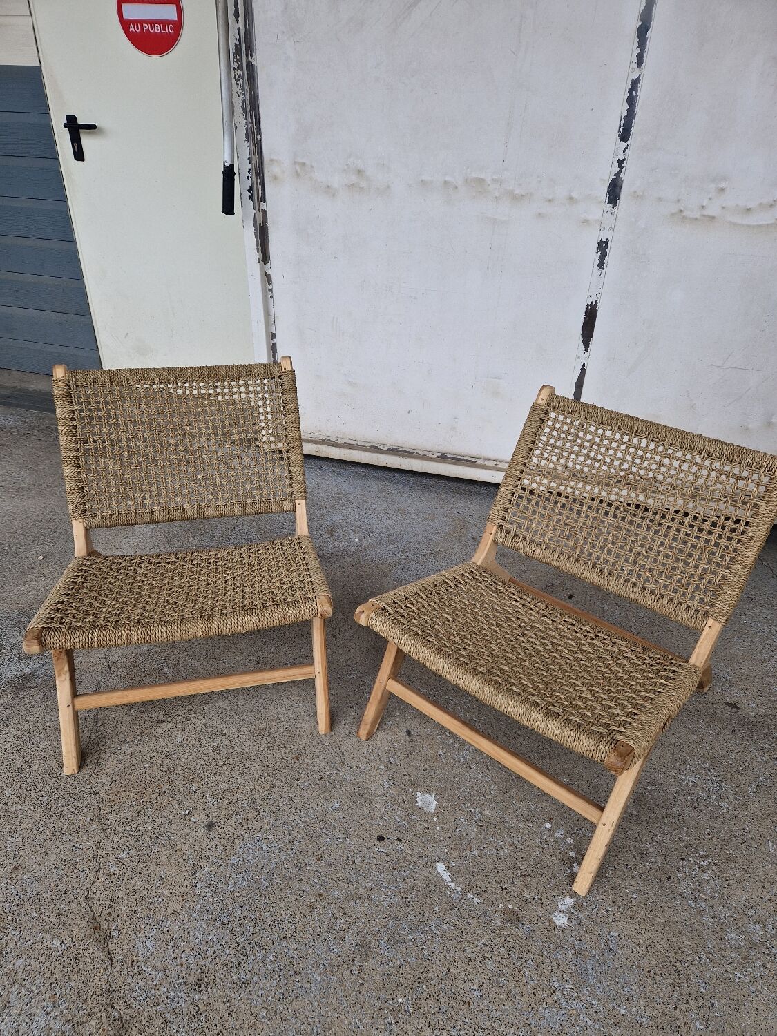 Pair of armchairs low solid wood and braided rope