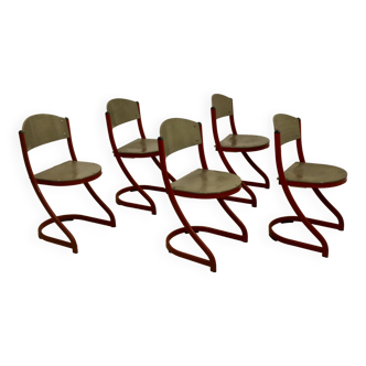 Suite de 5 chaises industrielles empilables modèle Elodie de Souvignet Plichance, France, 1970