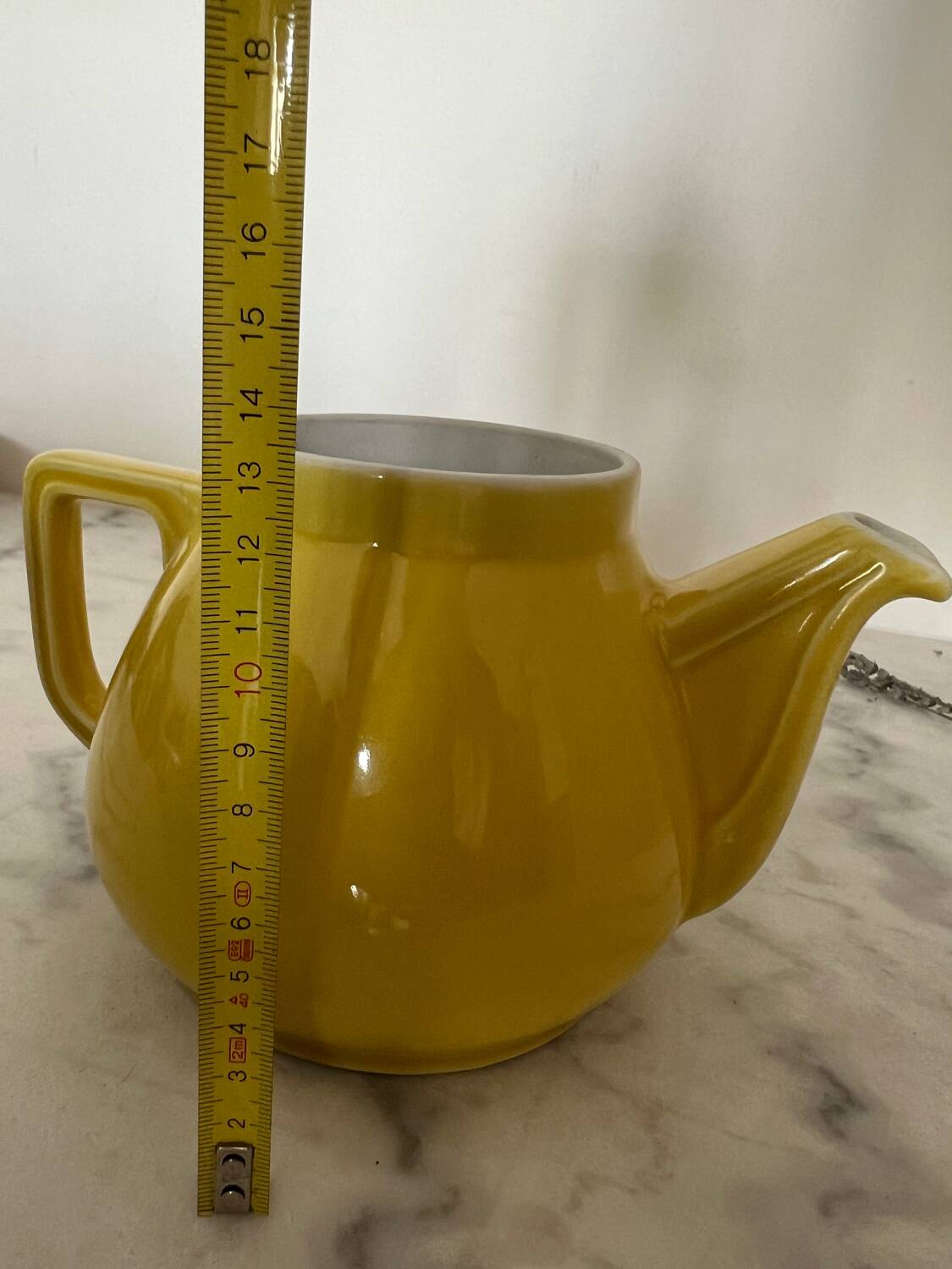 Rio yellow teapot from the 60s in very good condition