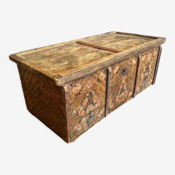 18th century painted folk chest