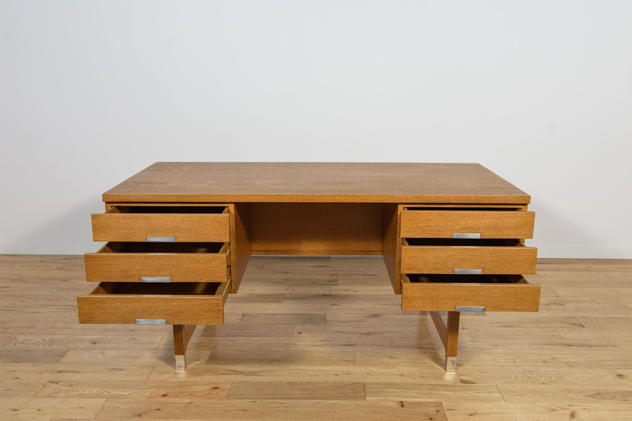 Mid-century modern oak desk from Eigil Petersens Møbelfabrik, Denmark, 1970s