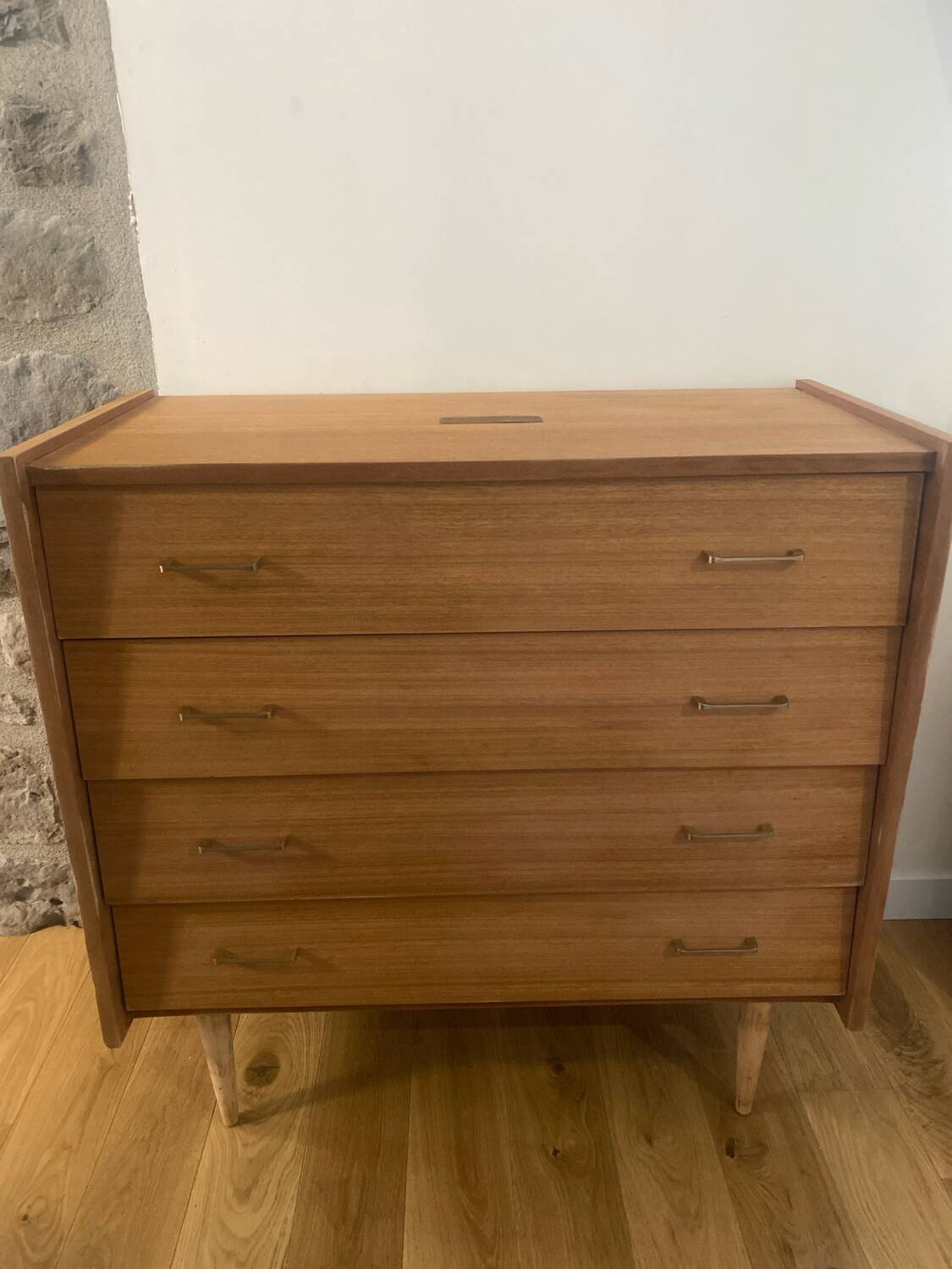 Commode scandinave