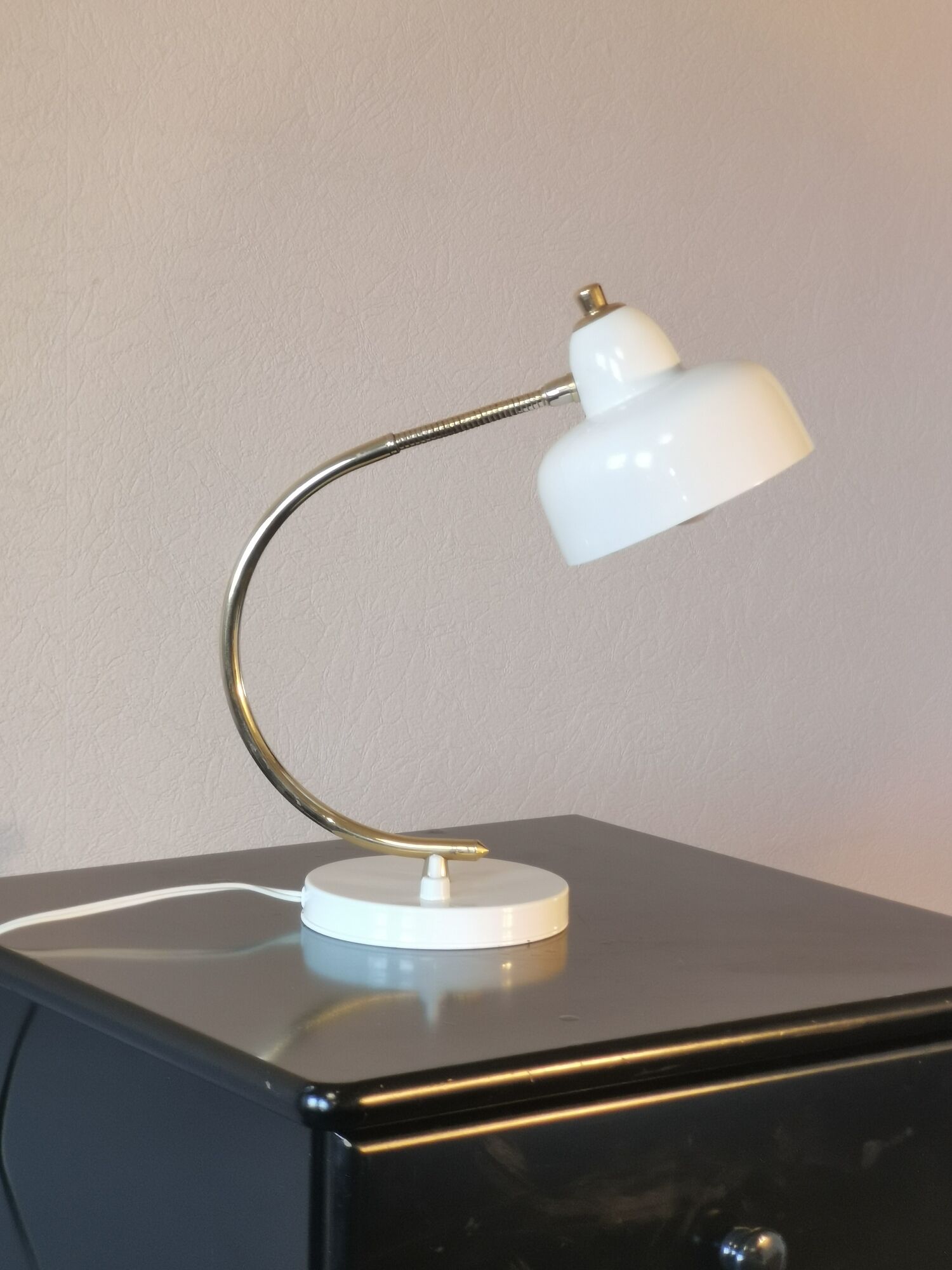Curved lamp, brass and lacquered steel, 1960, France