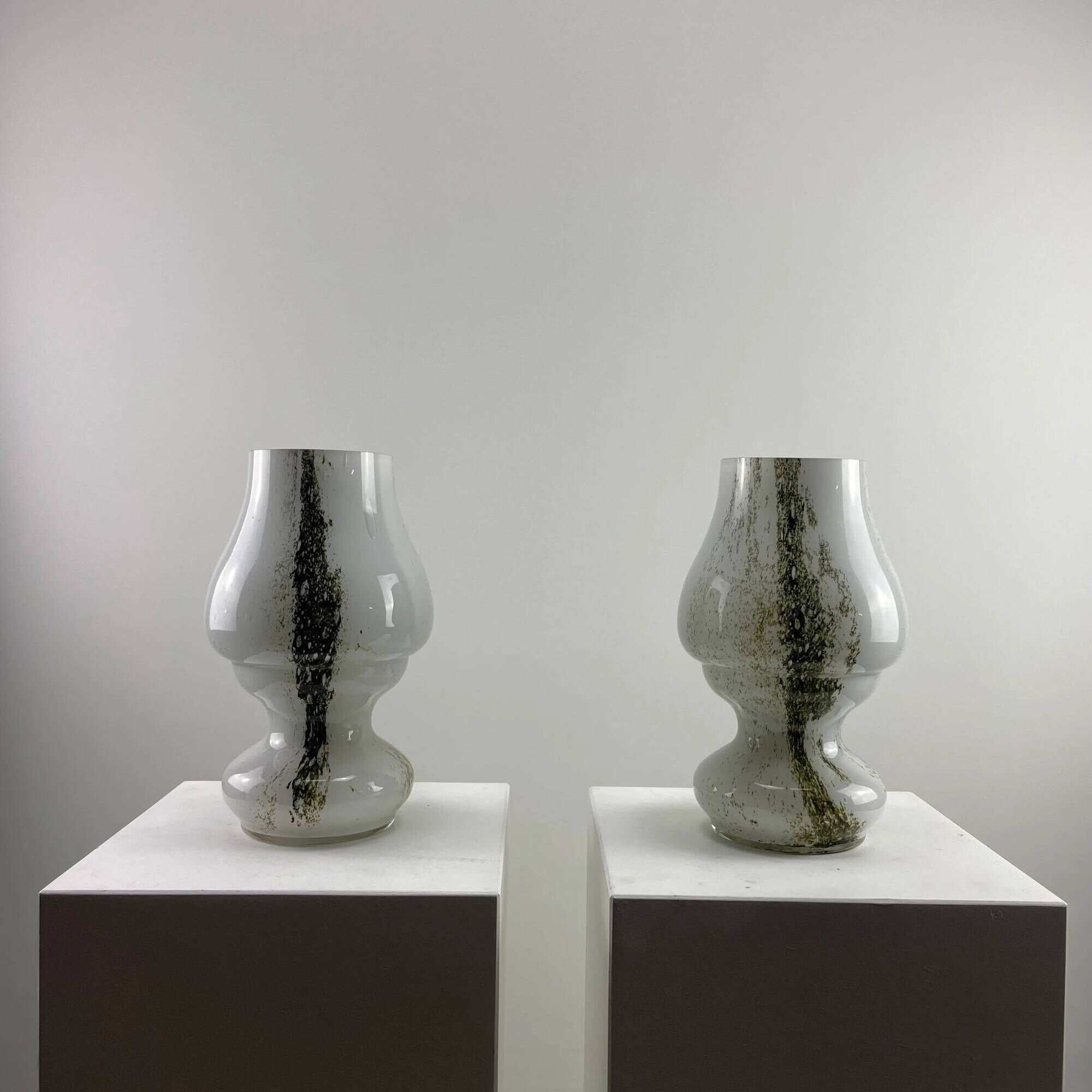 Pair of mushroom table lamps in white and green glass by Doria Leuchten, 1970.