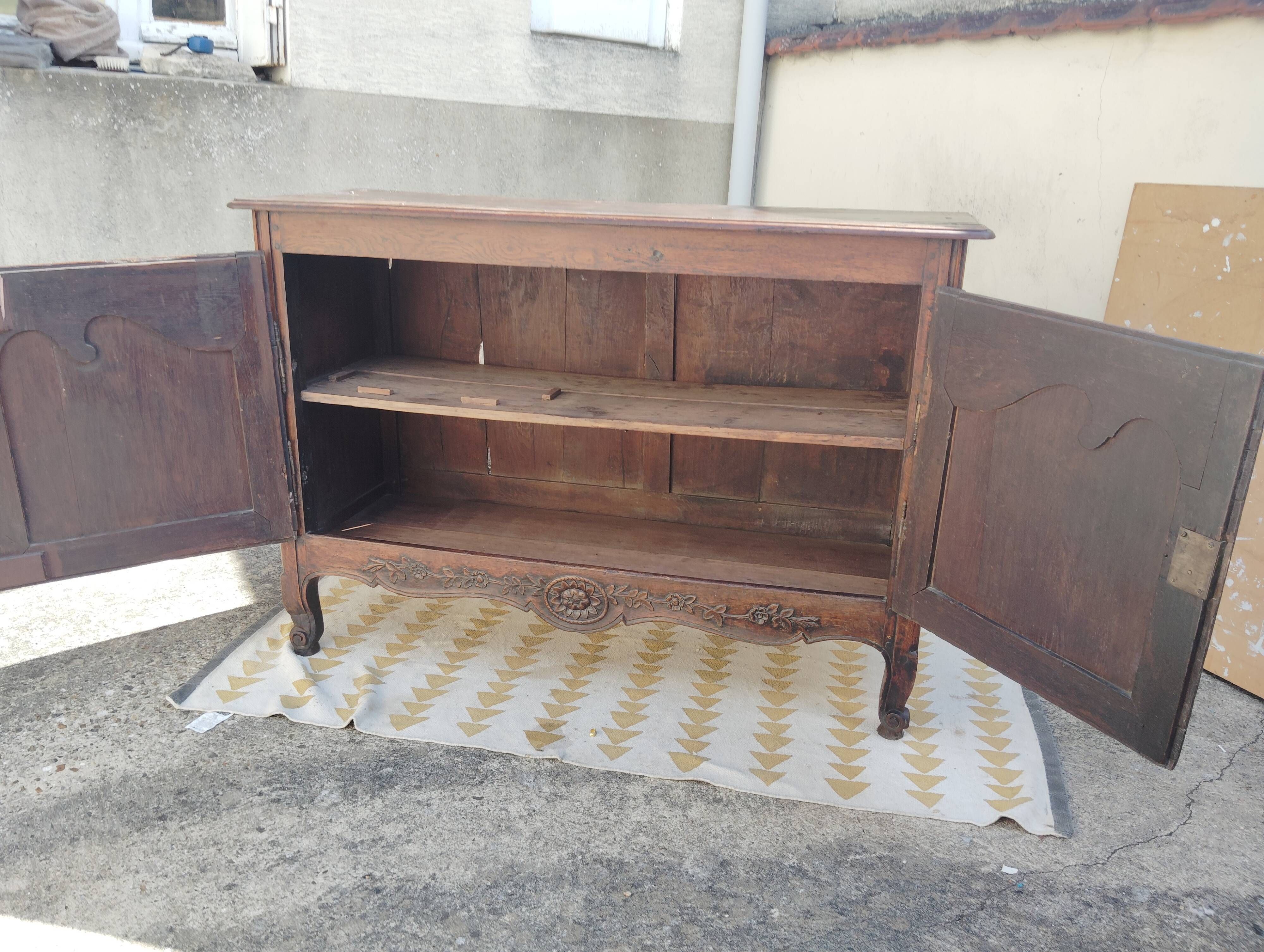 19th-century oak buffet