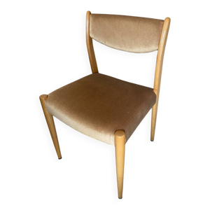 chaise scandinave couleur