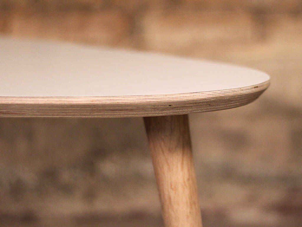 Classic tripod coffee table