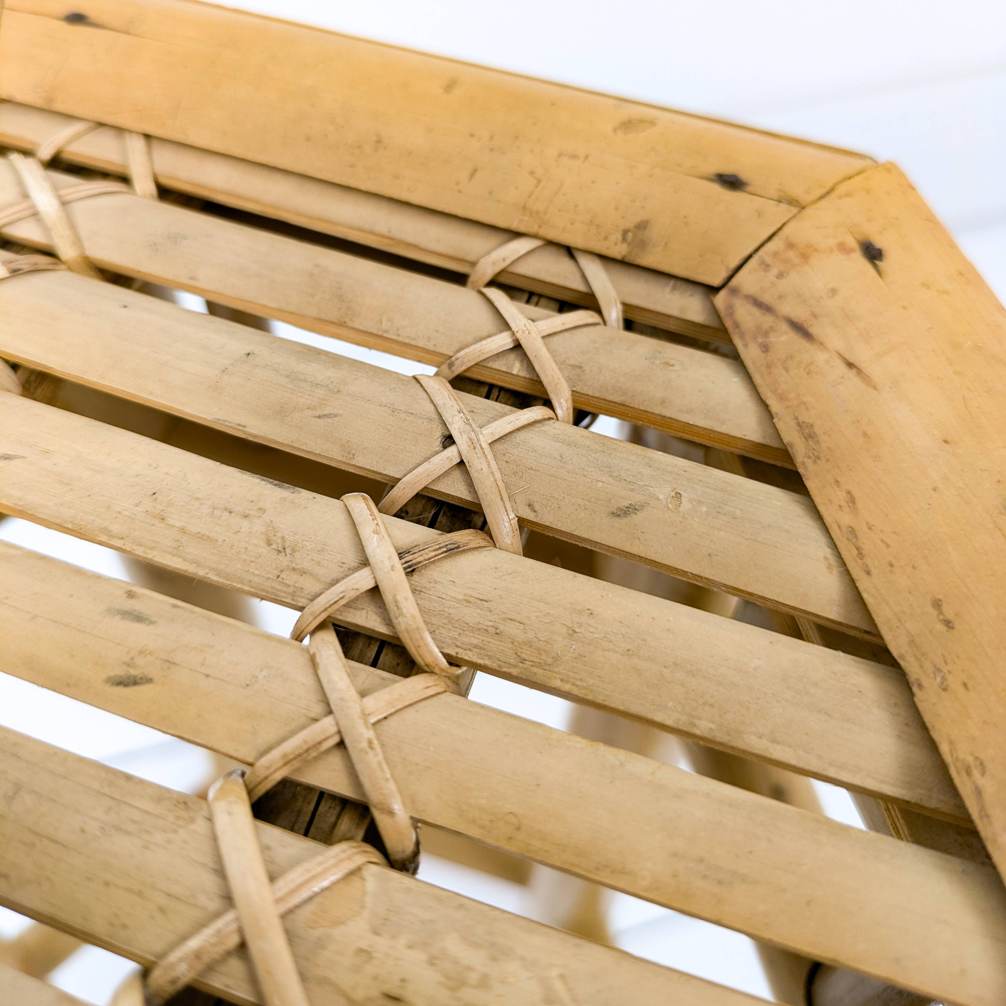 Table d'appoint vintage Tabouret de fleur Banc de fleur Mid Century Bambou Table de nuit Tabouret de