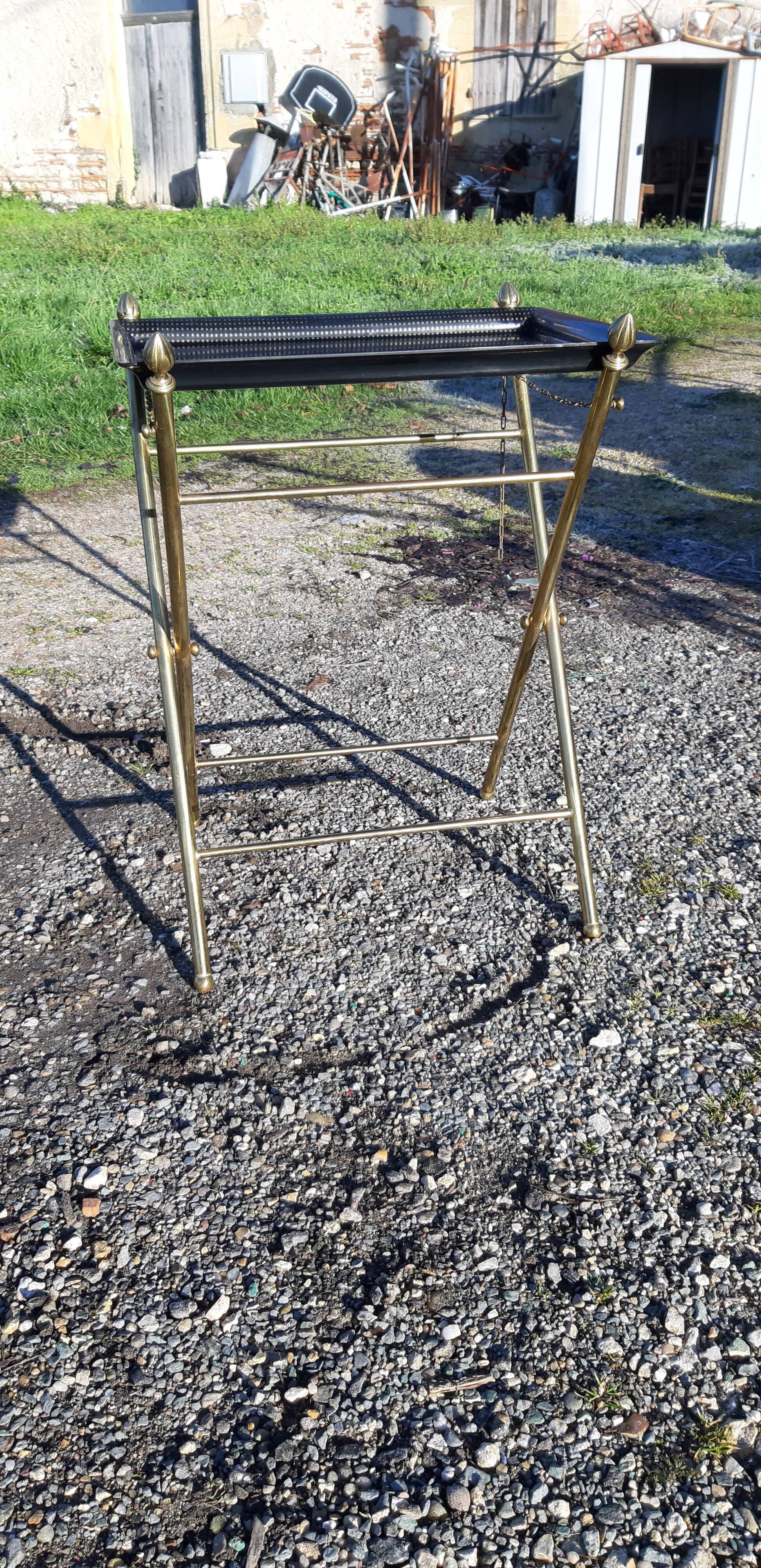 Dessert table vintage golden metal