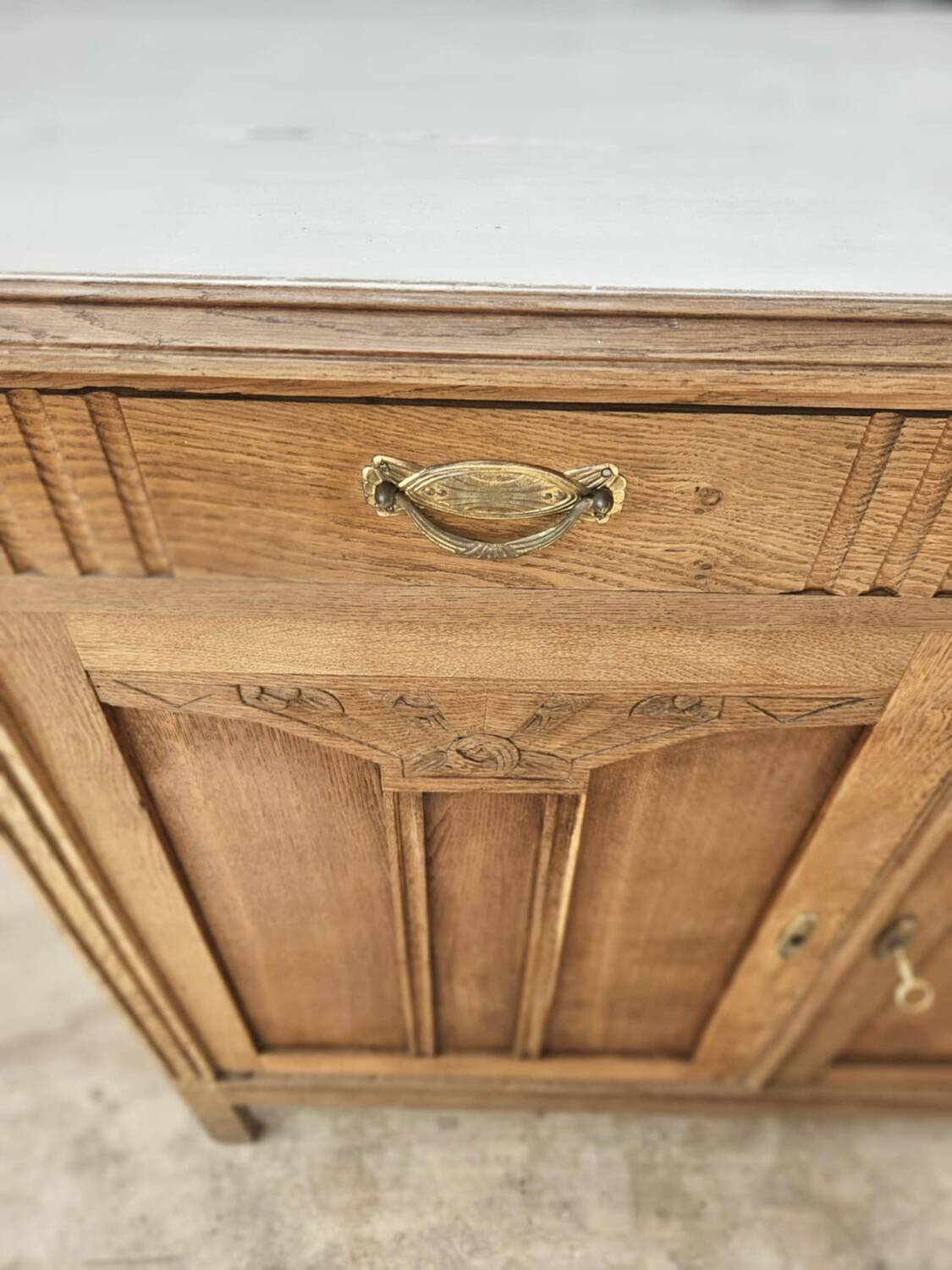 Buffet parisien art déco