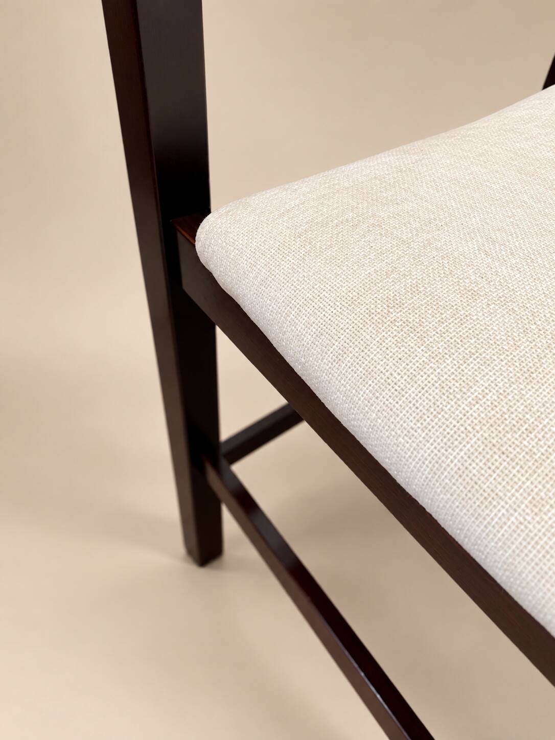 Chaises de gianfranco frattini en palissandre et velours - italie