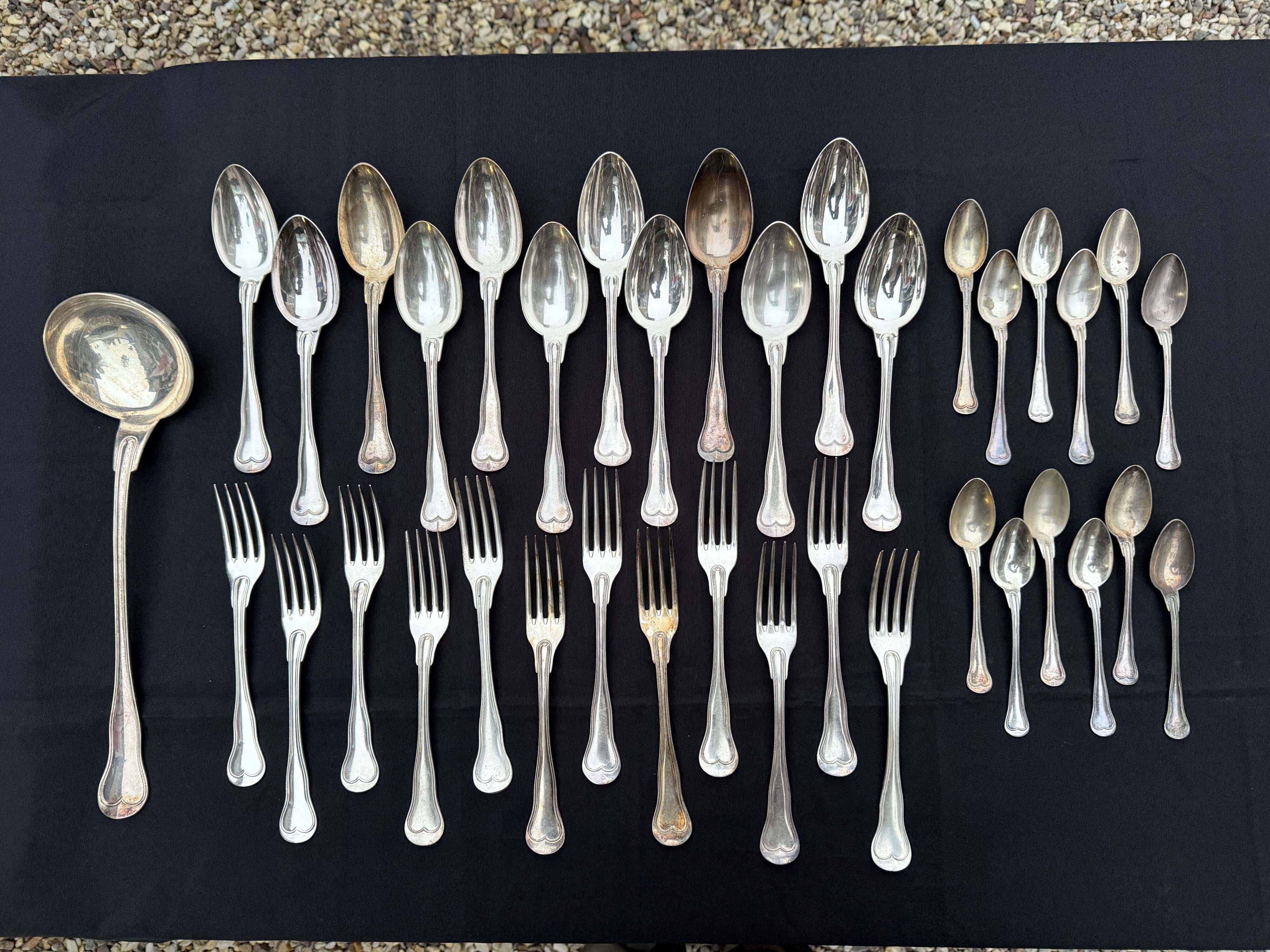 Christofle 37-piece cutlery set, Filet violon model