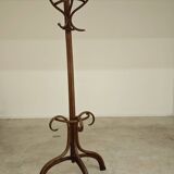 Thonet No. 1 Parrot Coat Rack on Wall, 1900s