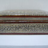 Box box in mother-of-pearl marquetry in oriental style