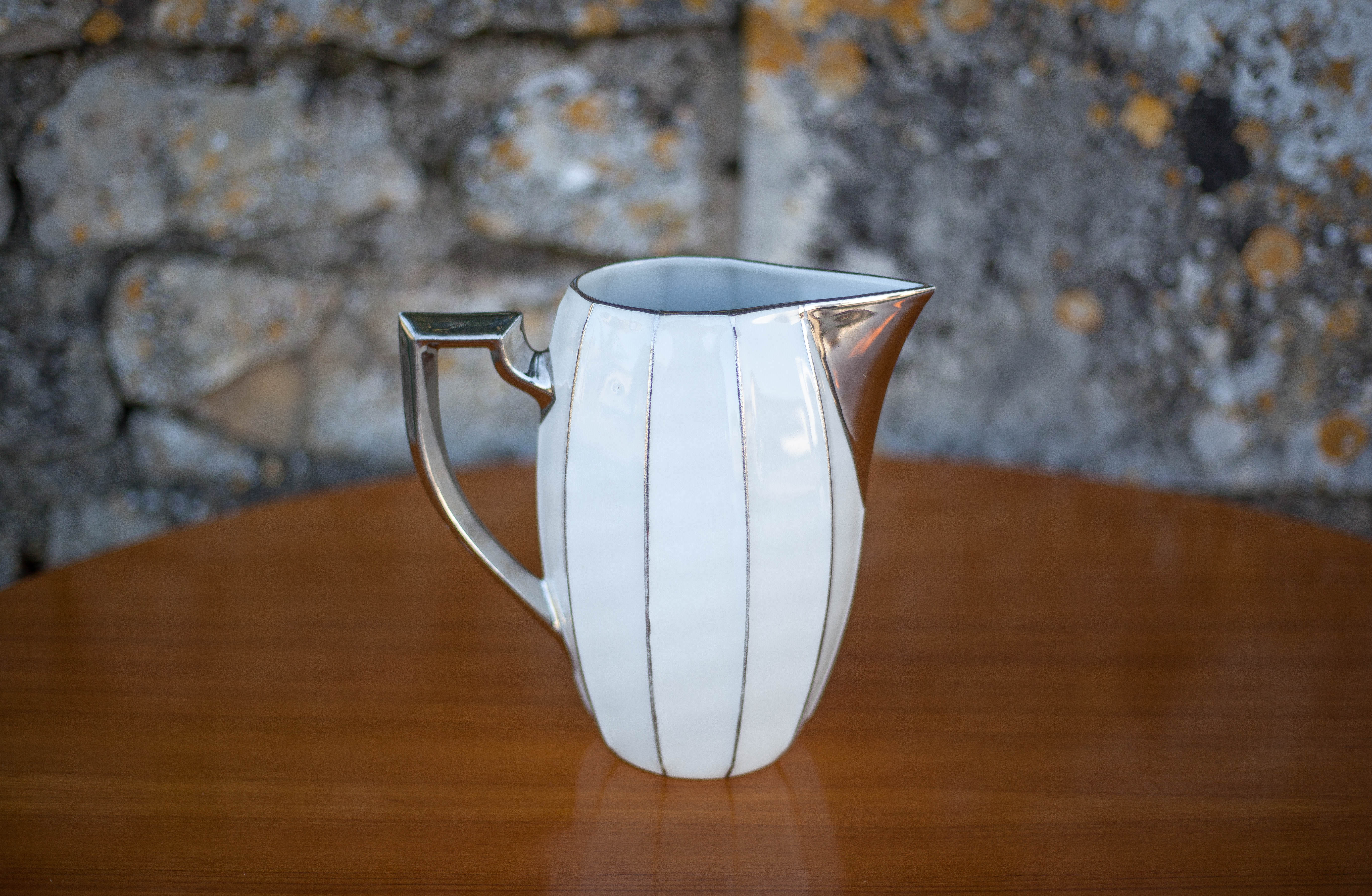 Porcelain pitcher MS France