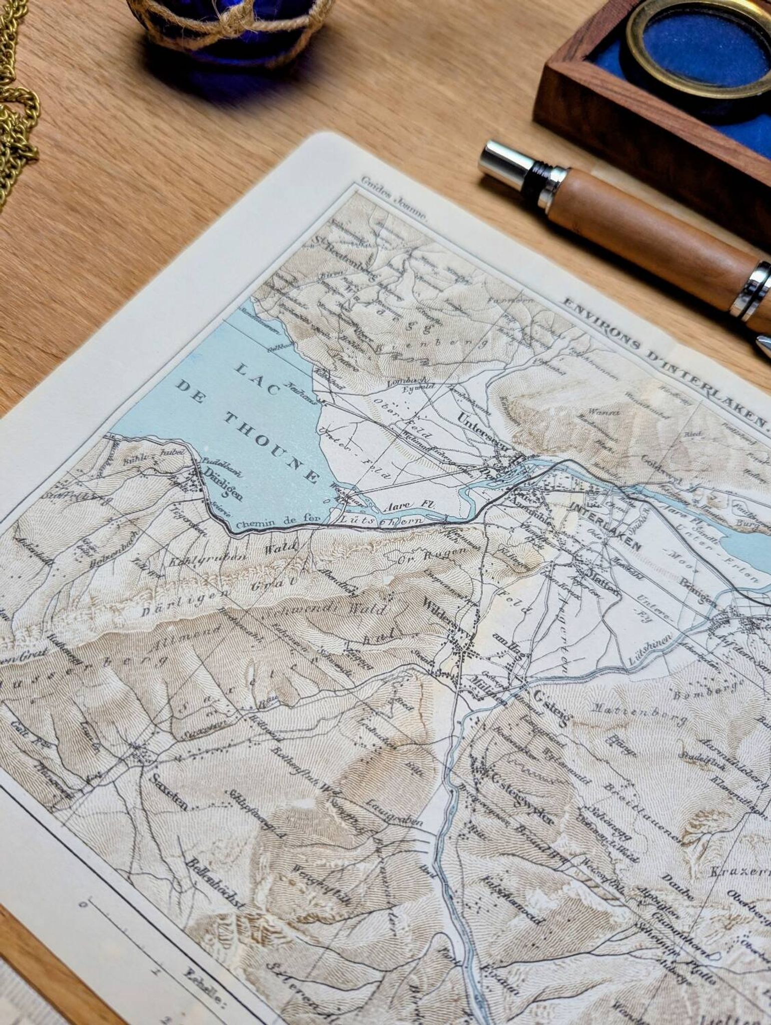 Imprimée en 1844, les environs d'Interlaken, Suisse.