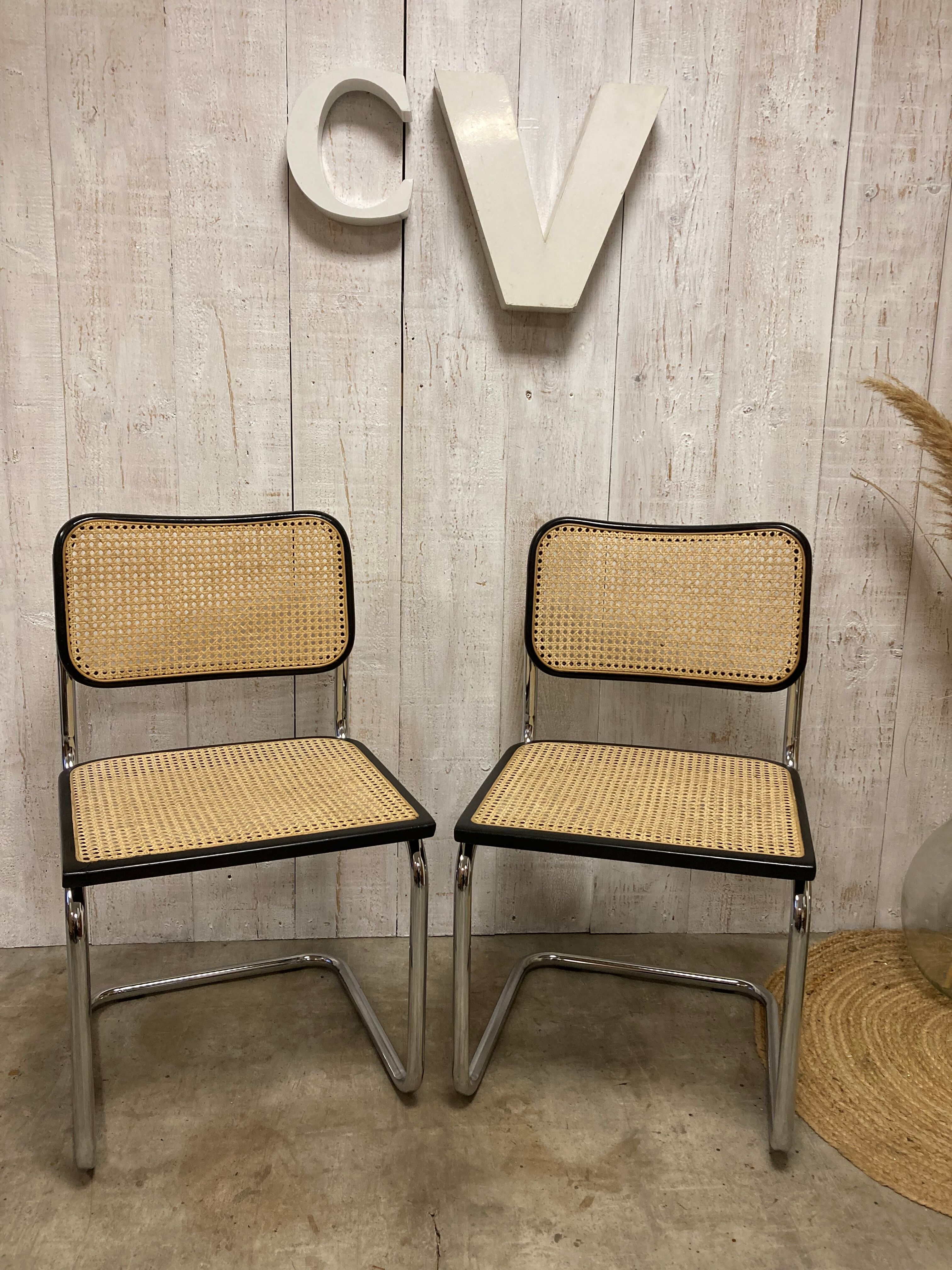 Pair of chairs B32 Breuer