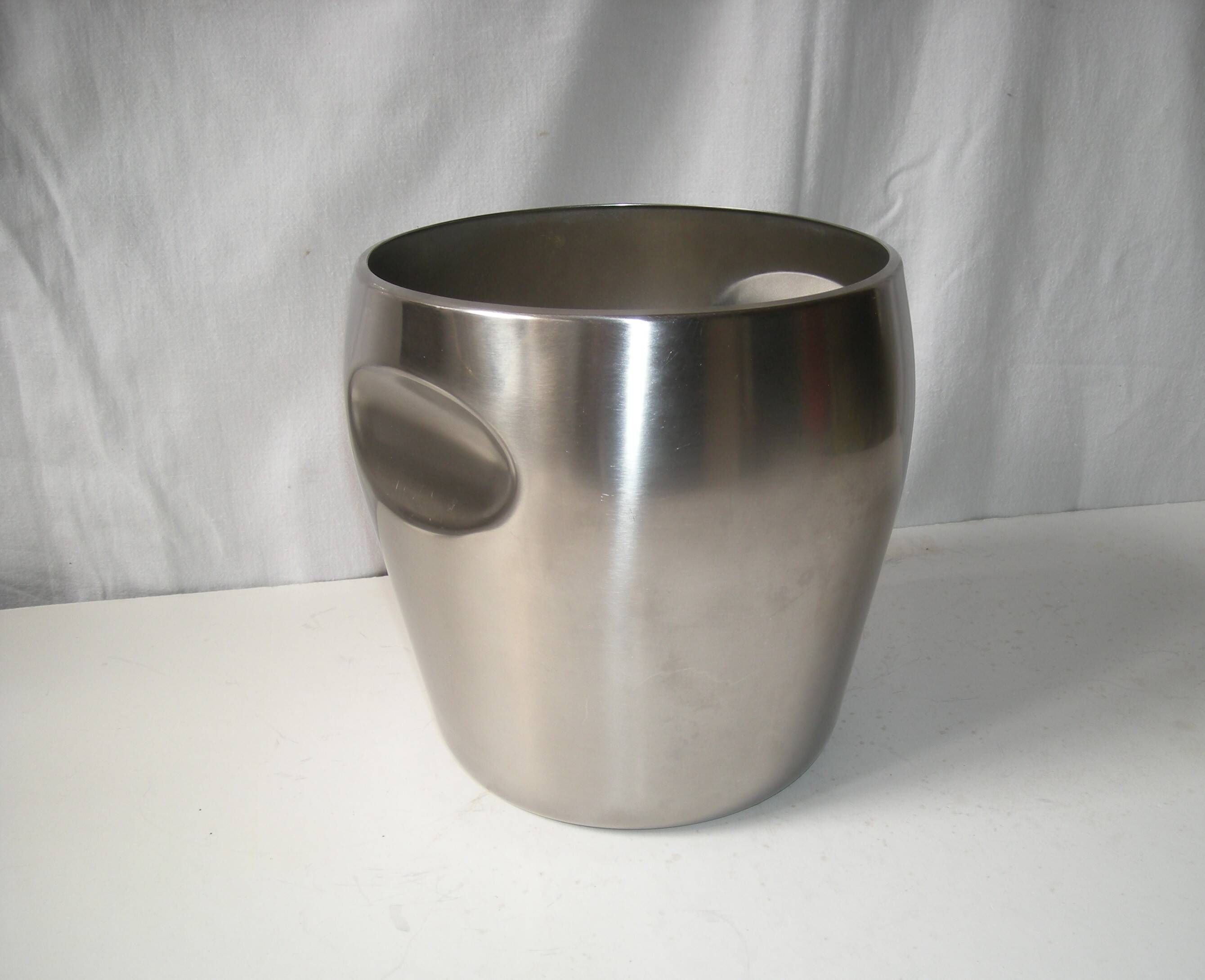 champagne bucket - Carlo Mazzeri and Luigi Massoni - Alessi from the 50s