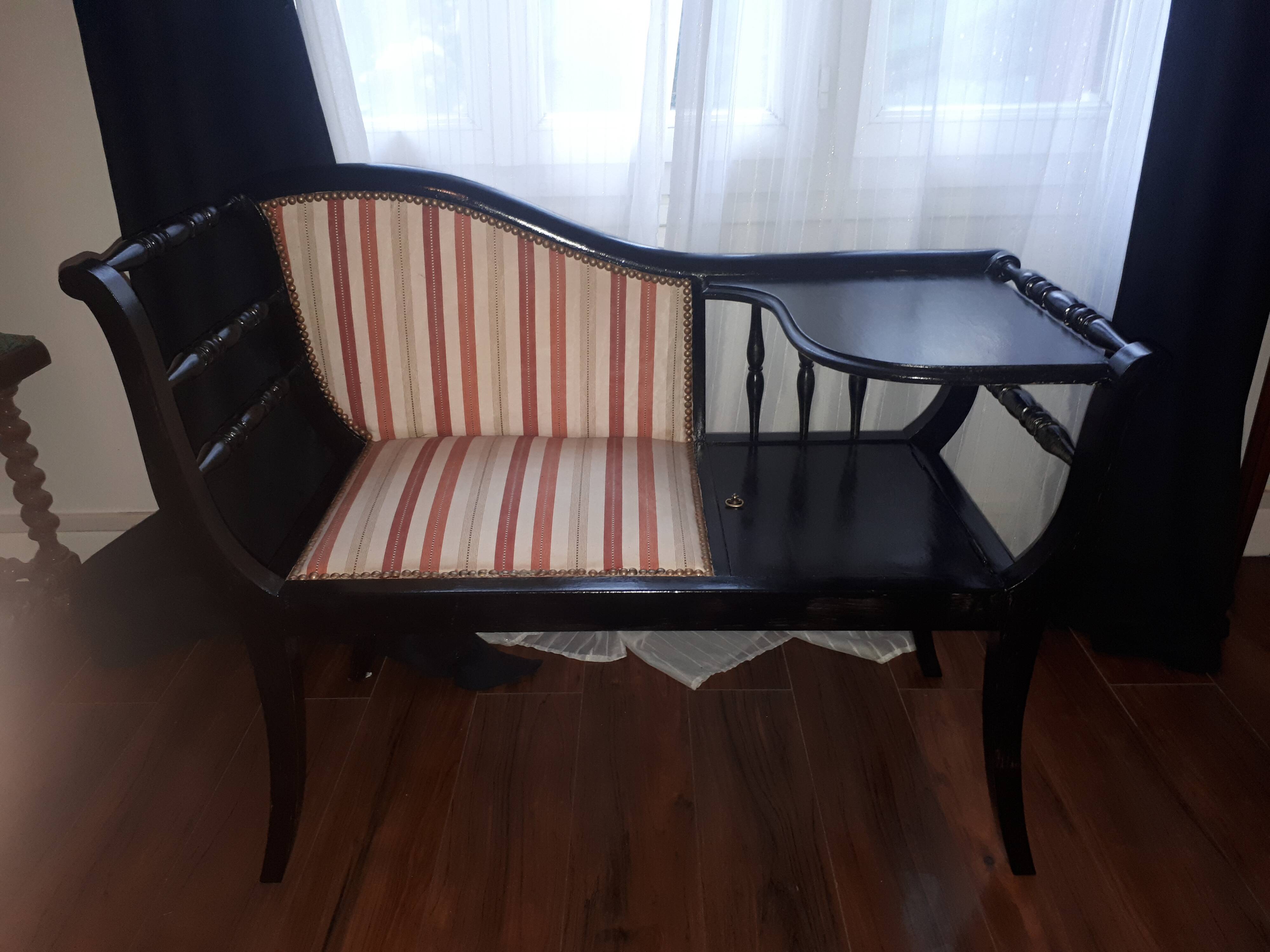 Bench bench telephone