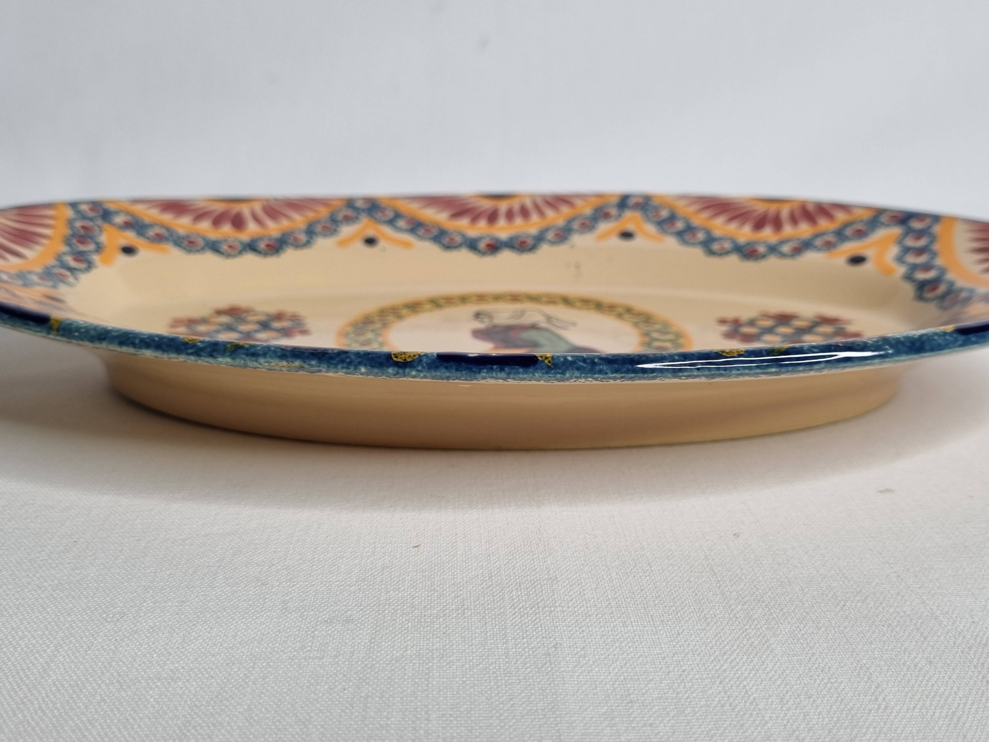 Oval dish in vintage Quimper Henriot earthenware, signed, traditional Breton decor, 29 cm
