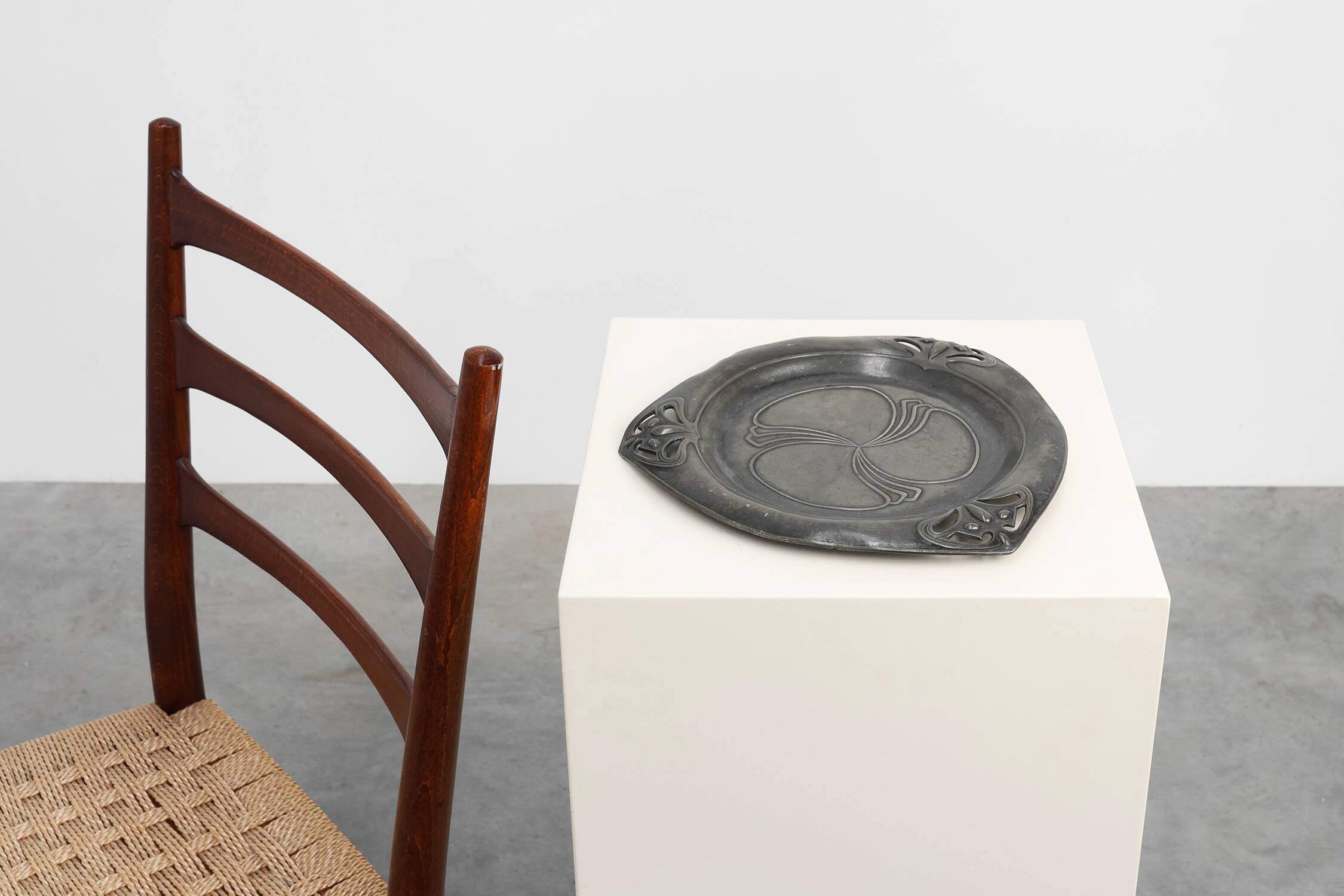 Art Nouveau triangular tin pewter dish, The Netherlands ca. 1900