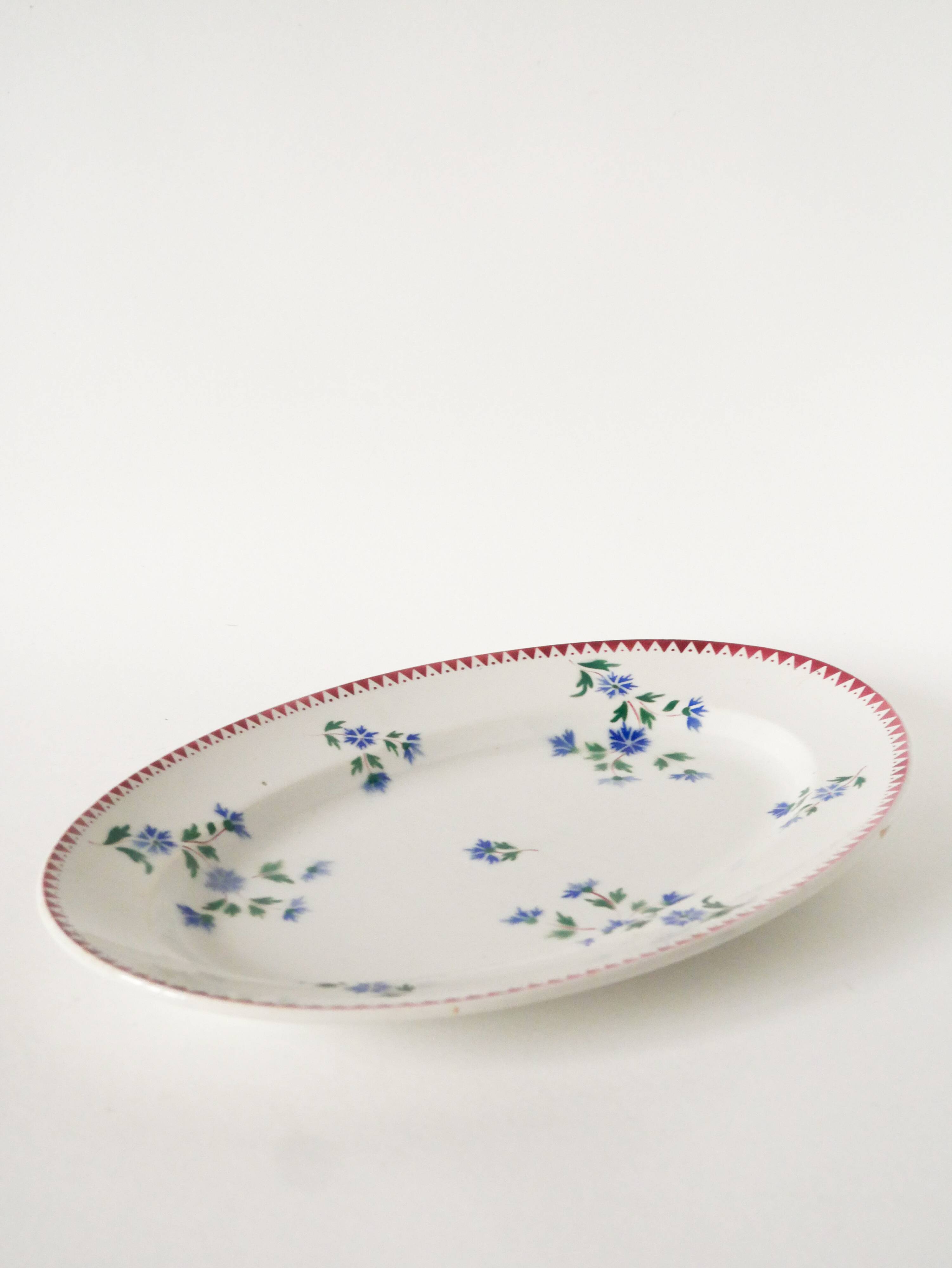 Oval platter from Sarreguemines, Gilbert pattern, early 20th century