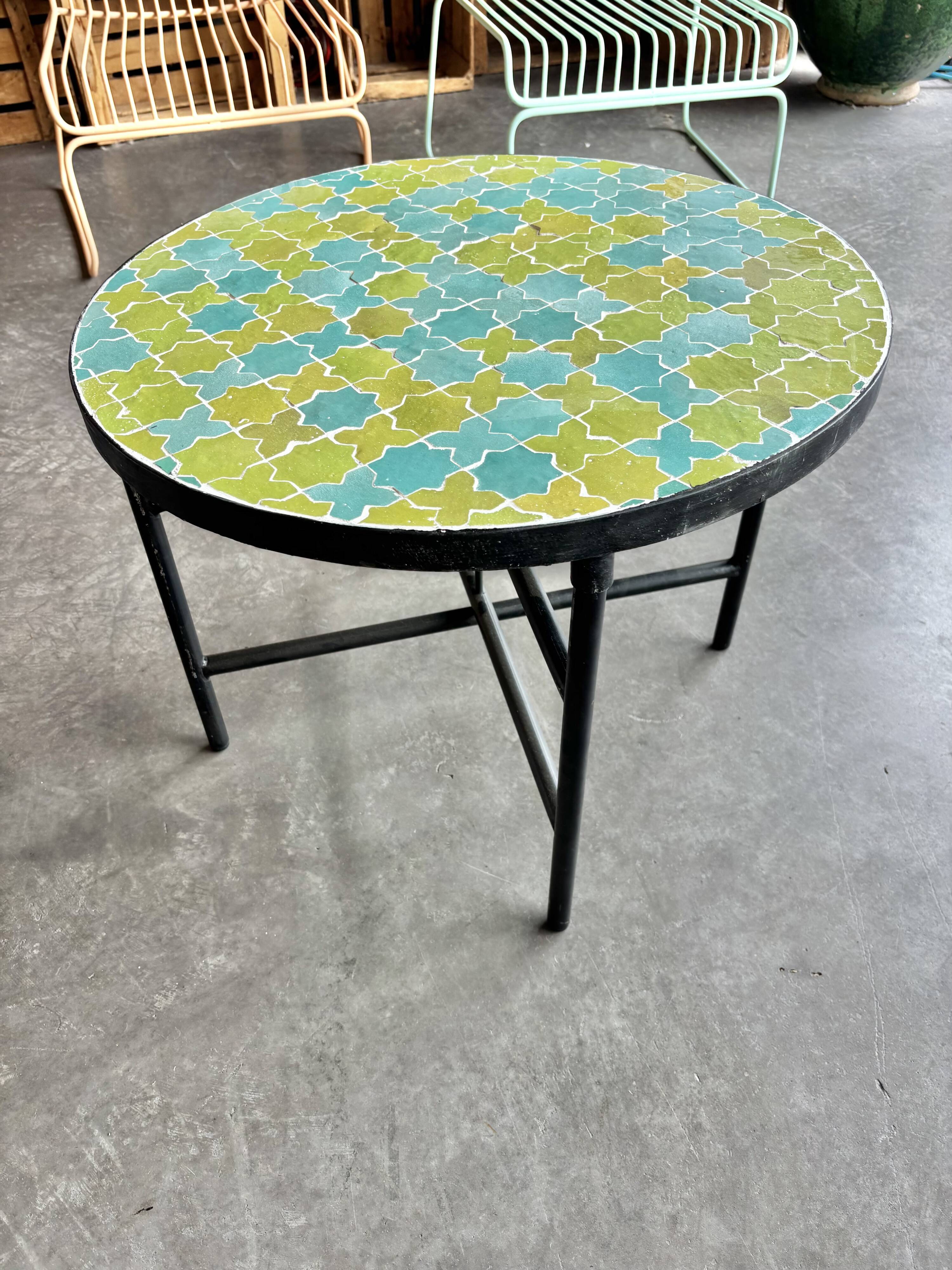 Table basse  ronde en zellige vert et turquoise 60 cm de diamètres