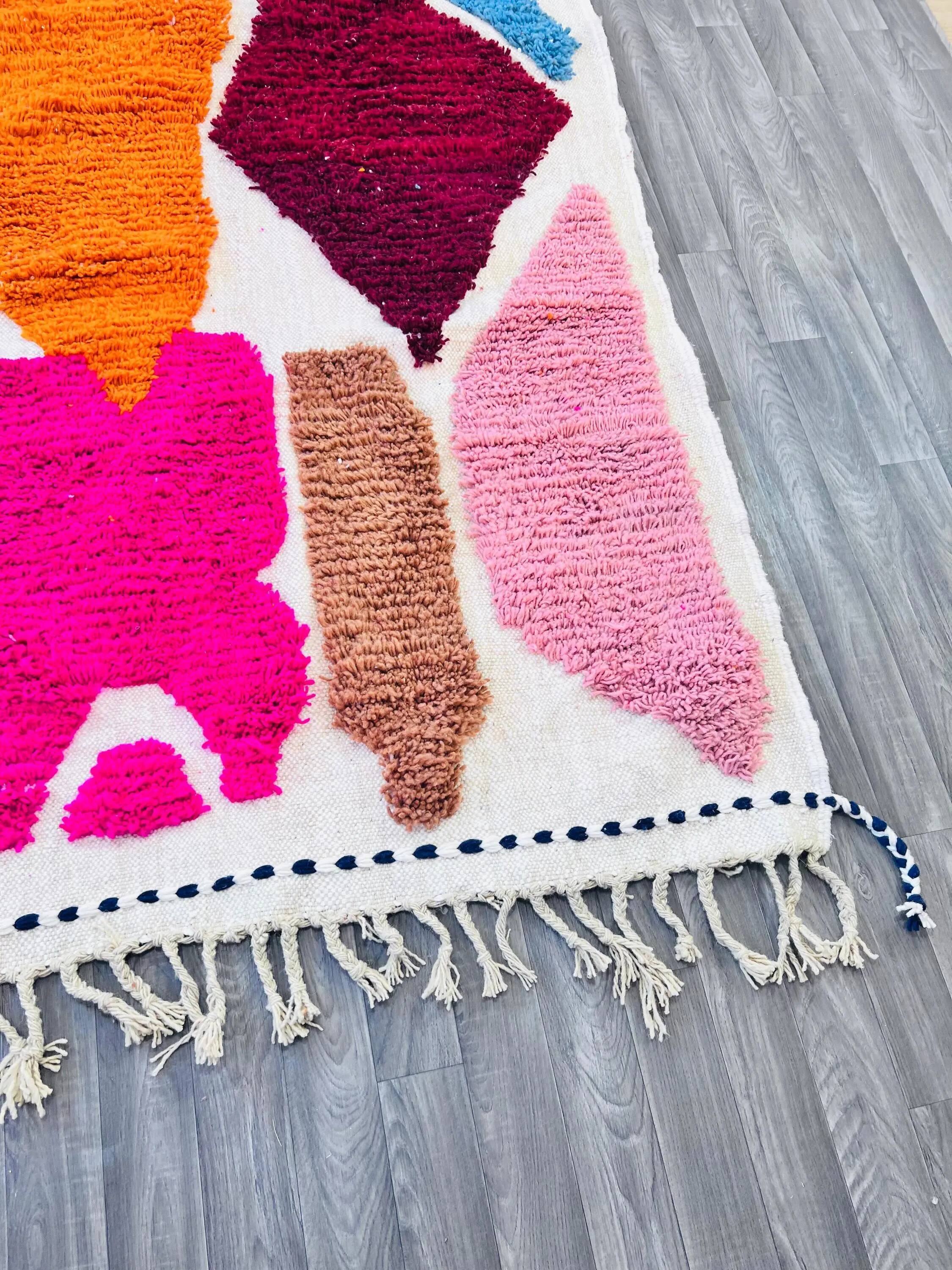 Handmade Berber rug in wool 3 x 2 m