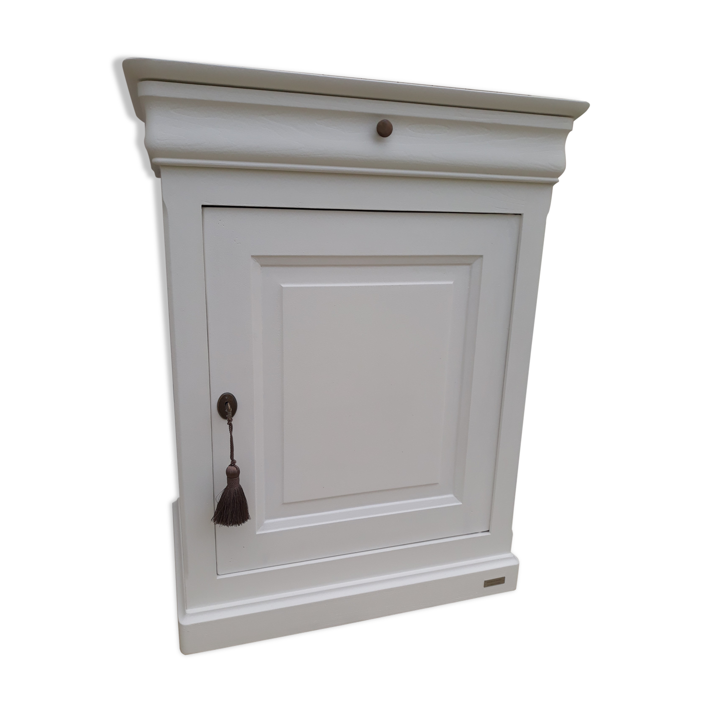 Louis Philippe-style confectioner