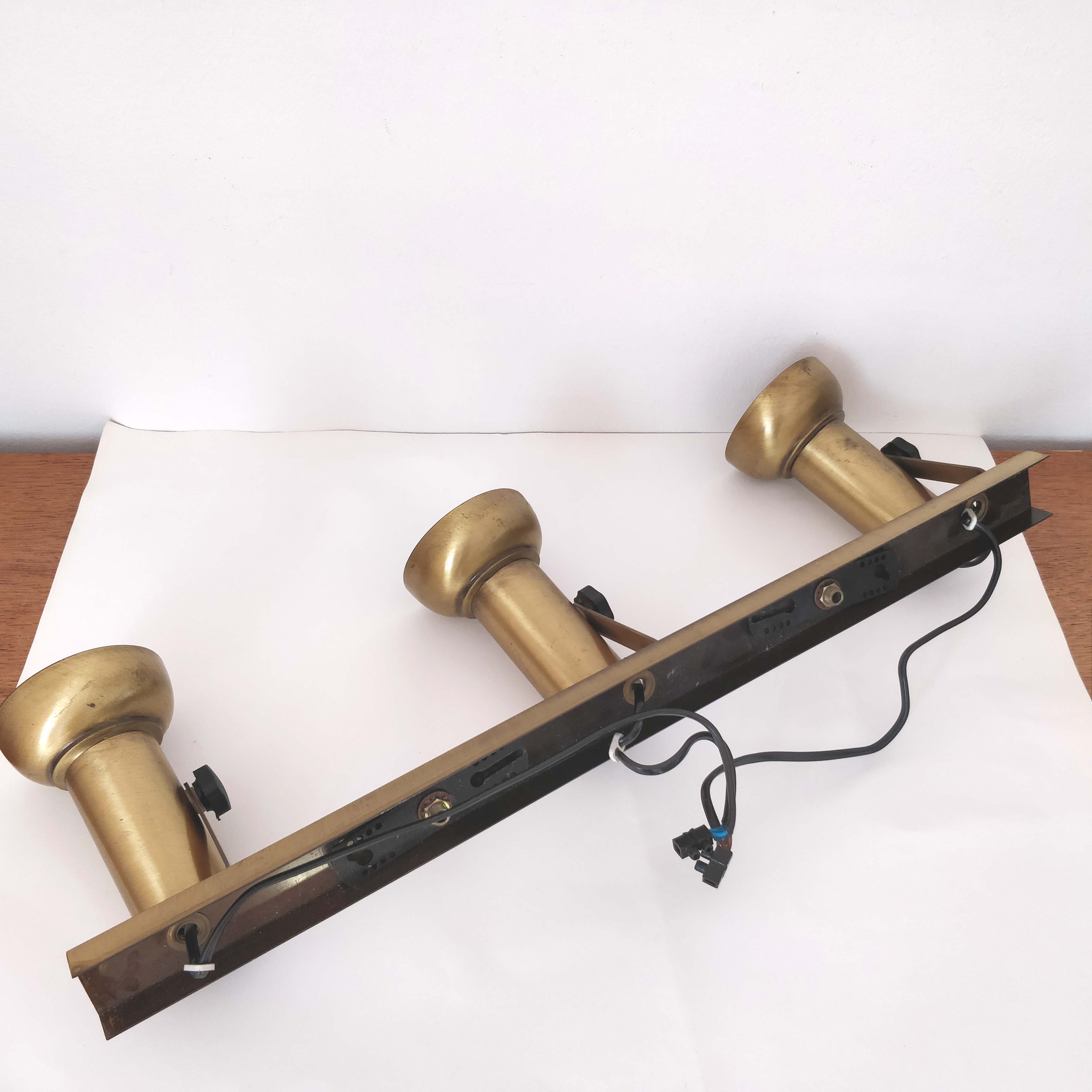 Wall light 3 70s brass spots